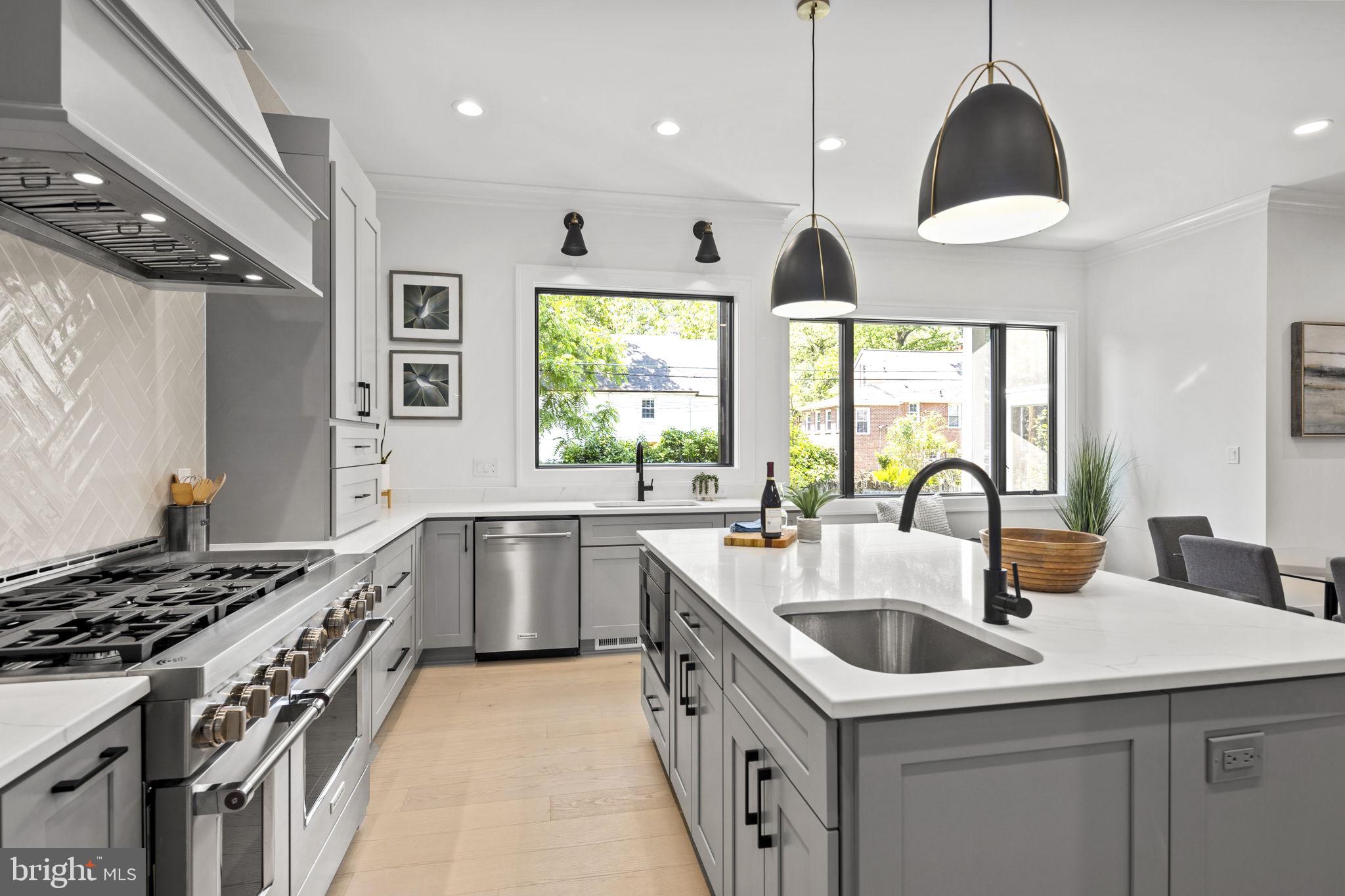 ASHTON HEIGHTS - Residential