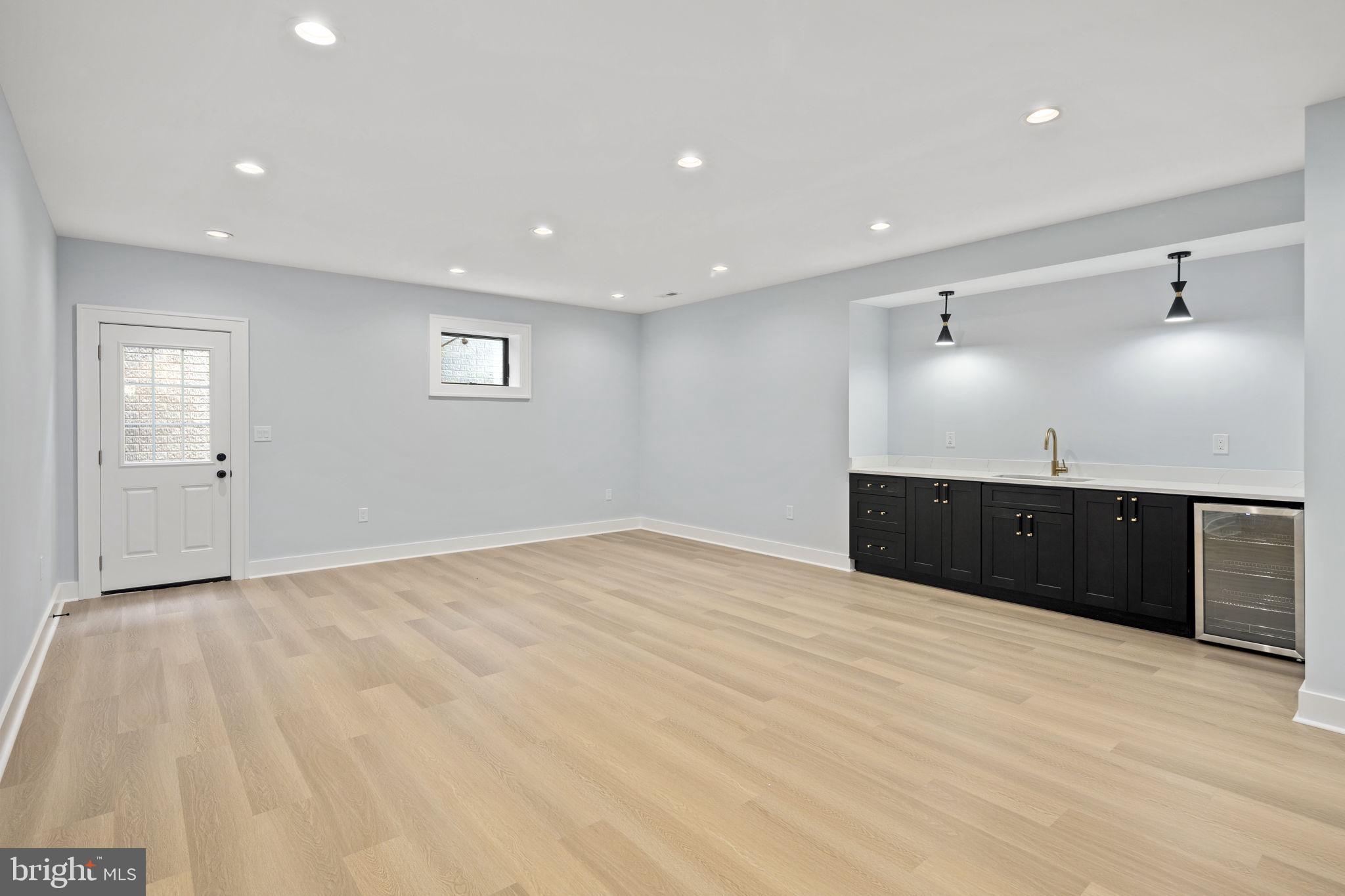 ASHTON HEIGHTS - Residential