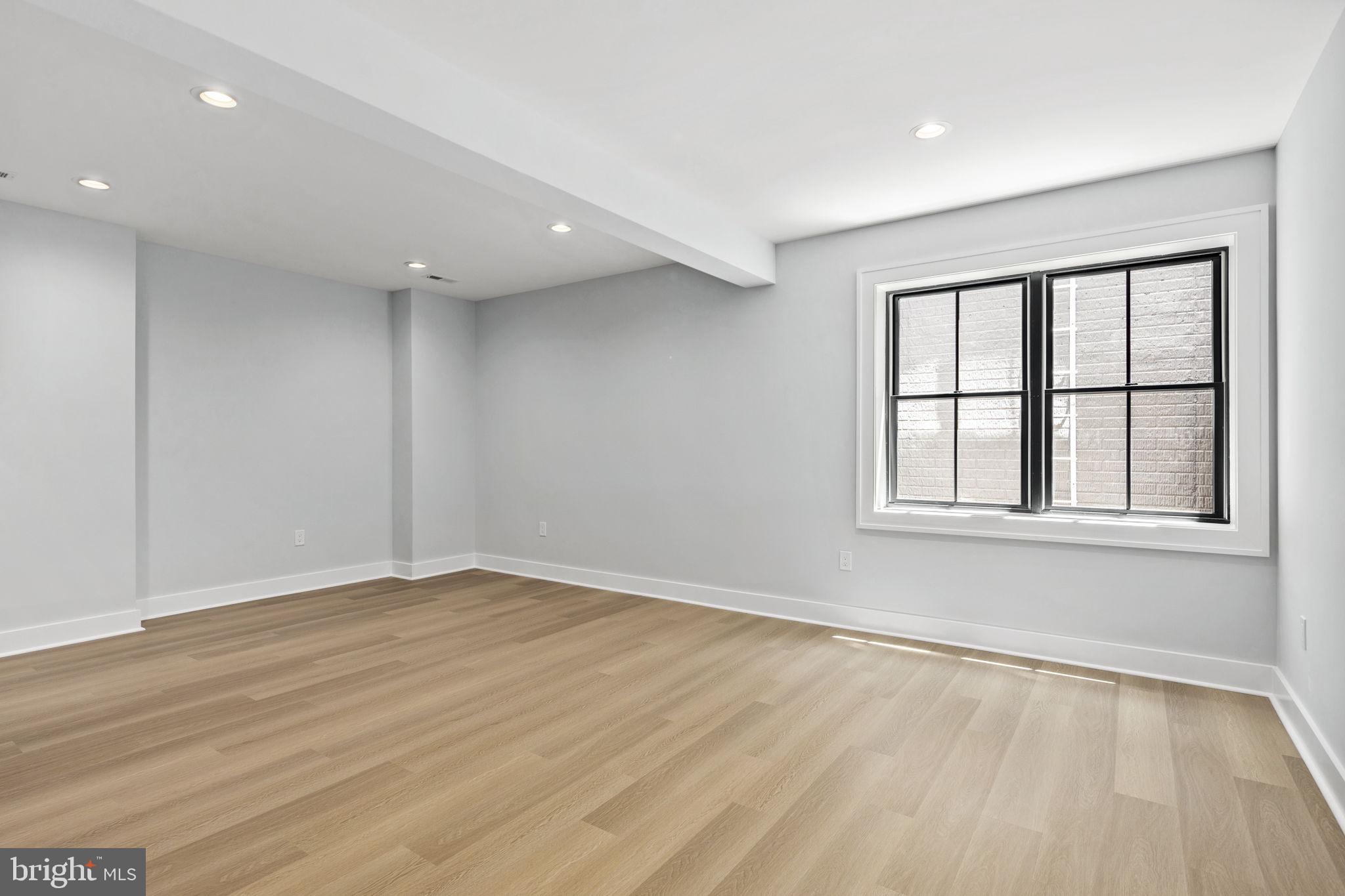 ASHTON HEIGHTS - Residential