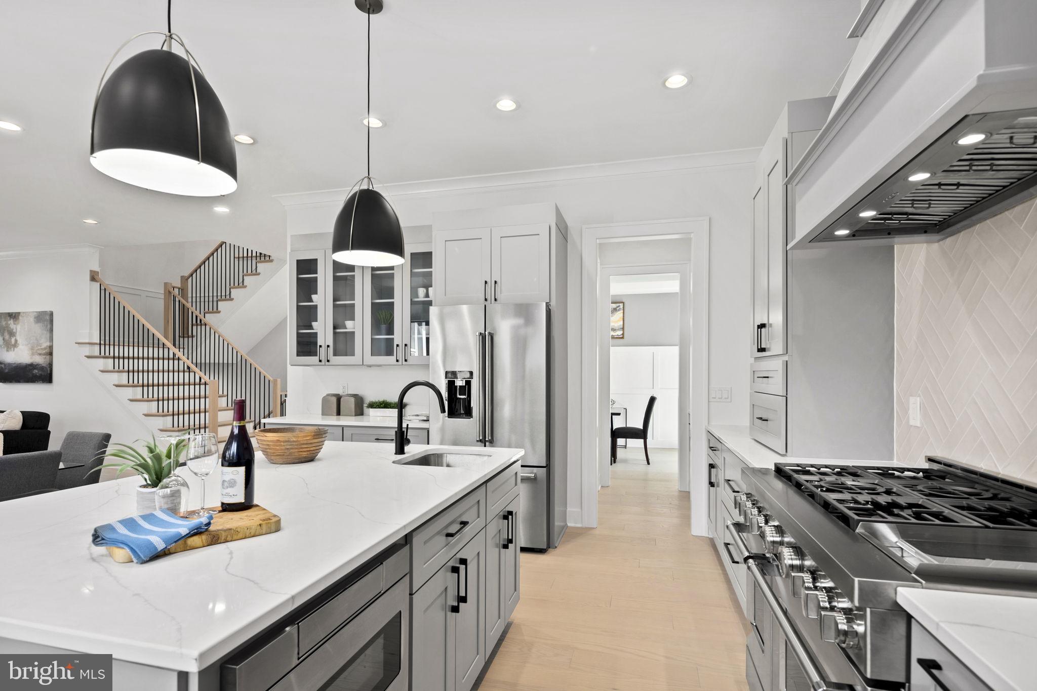 ASHTON HEIGHTS - Residential