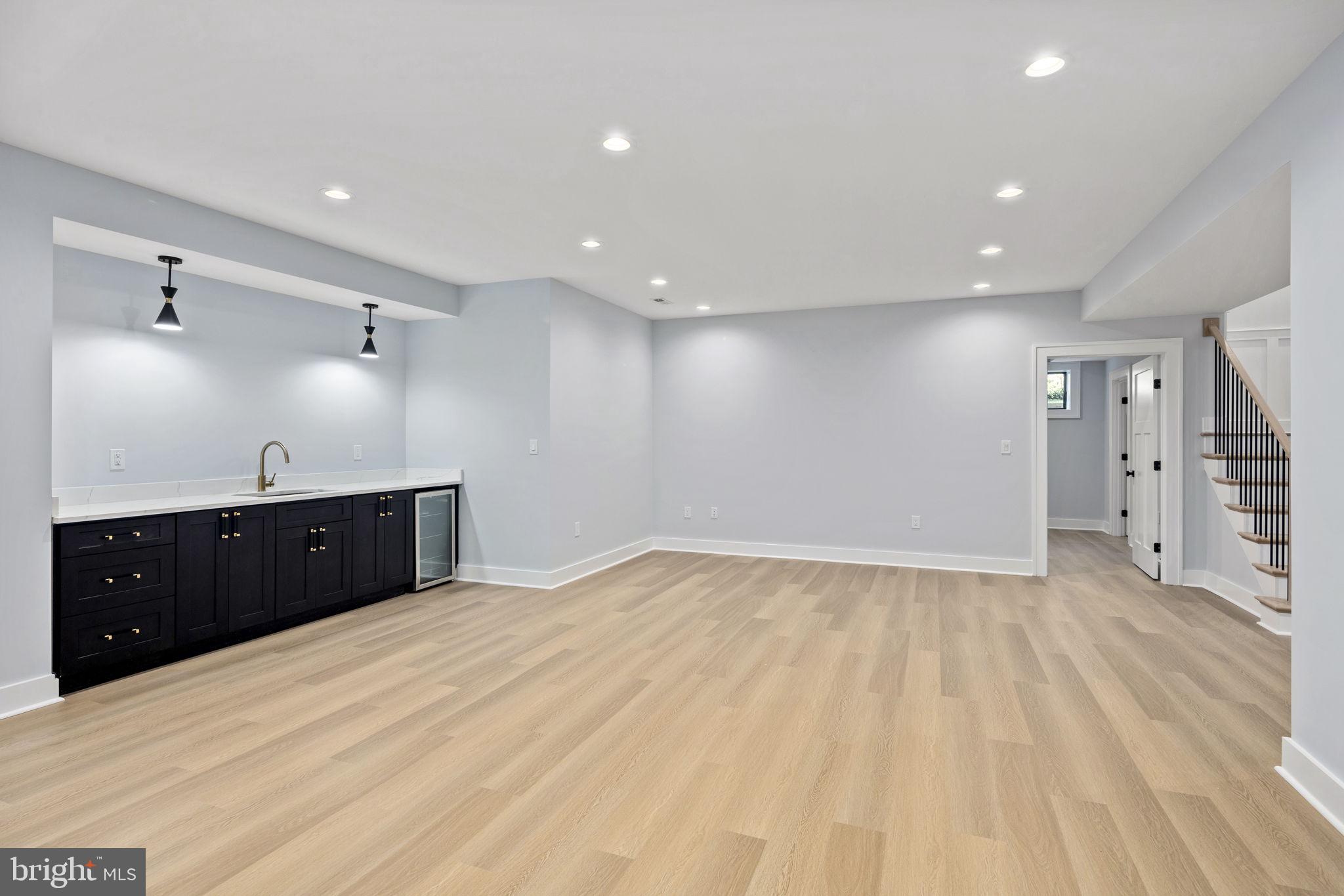 ASHTON HEIGHTS - Residential