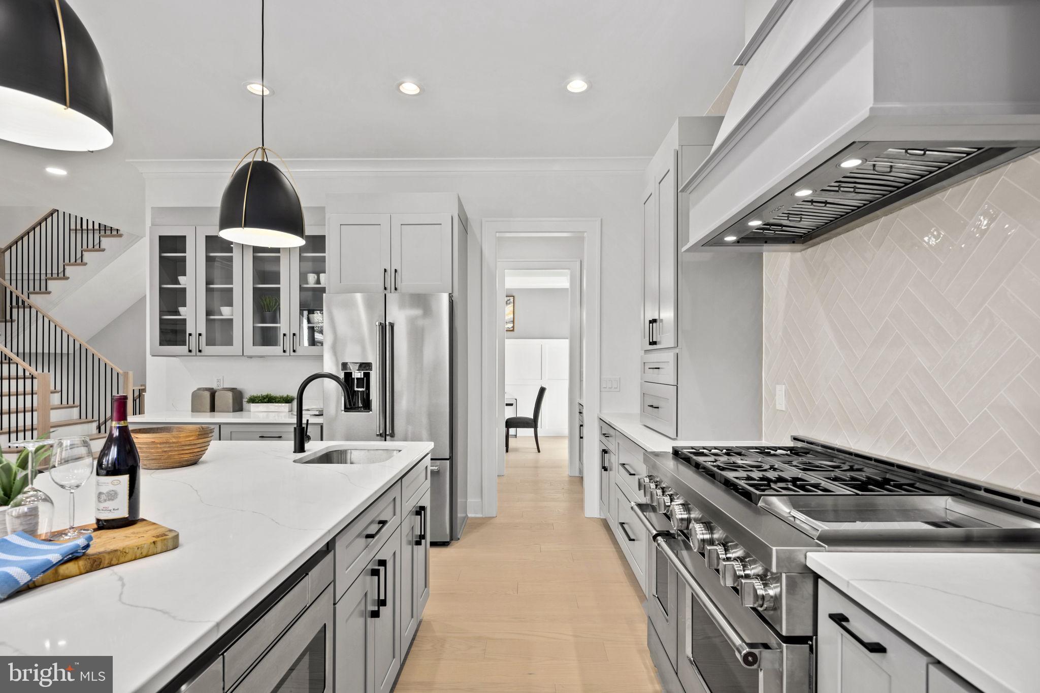 ASHTON HEIGHTS - Residential