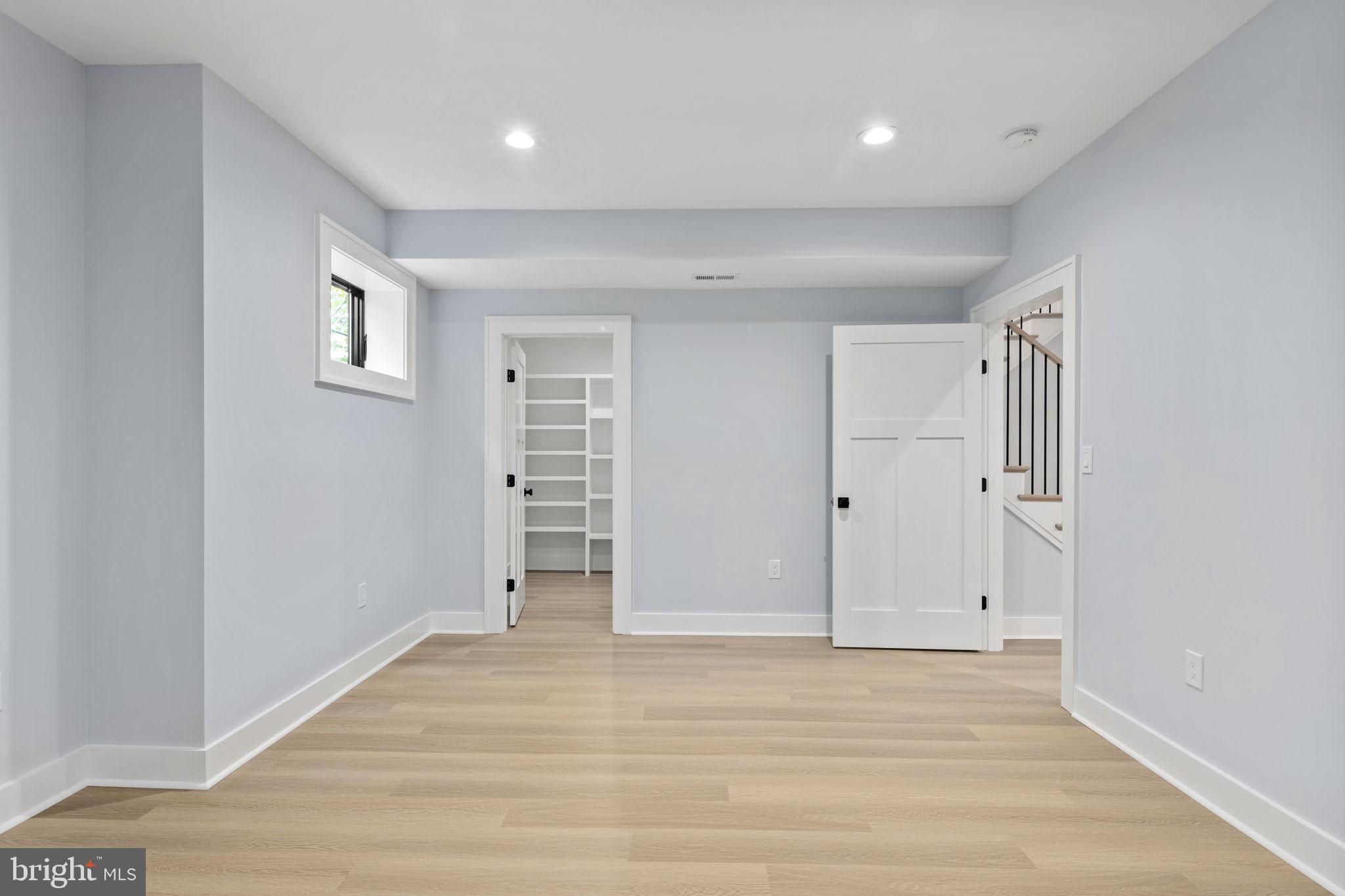 ASHTON HEIGHTS - Residential