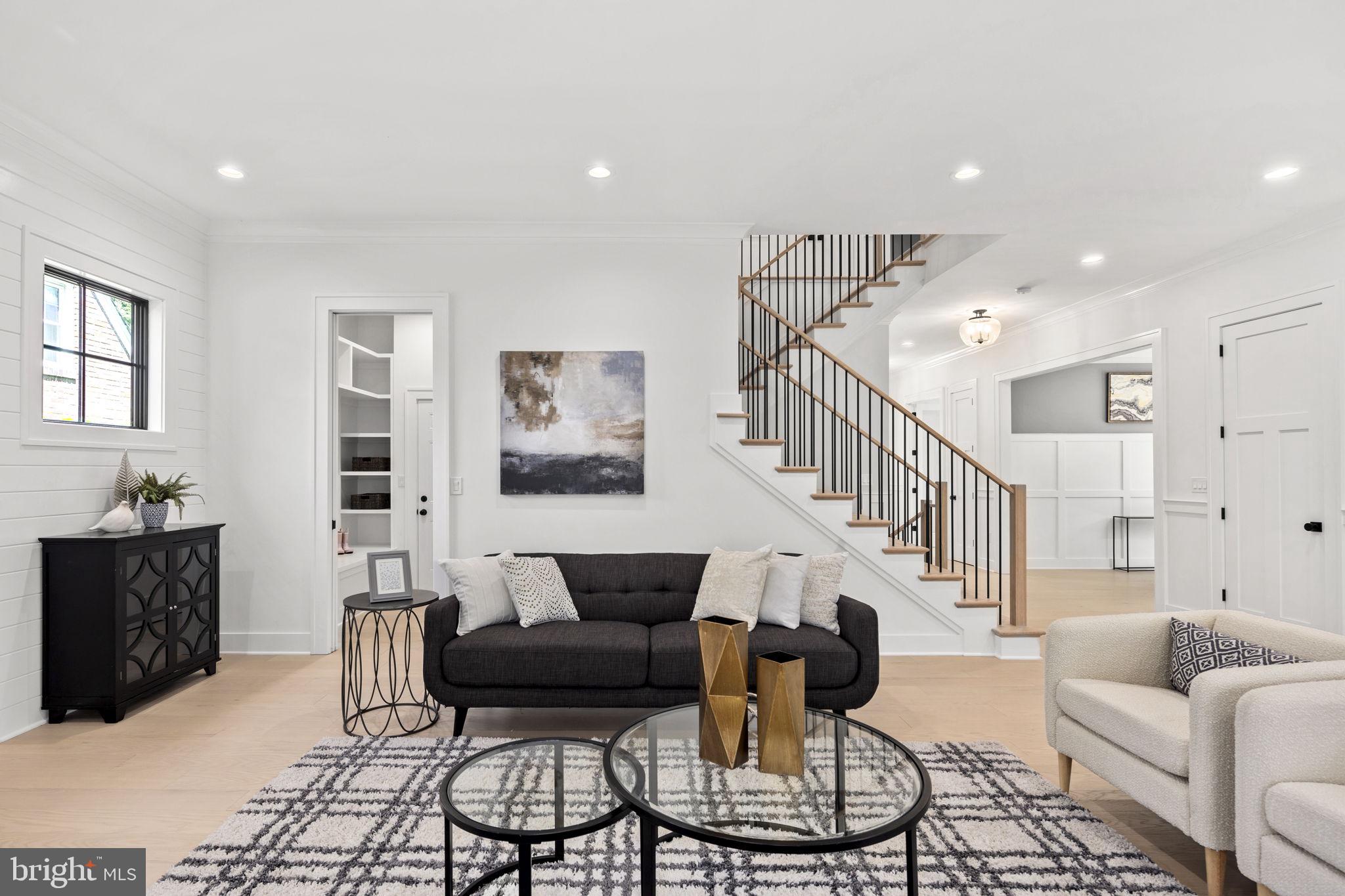 ASHTON HEIGHTS - Residential