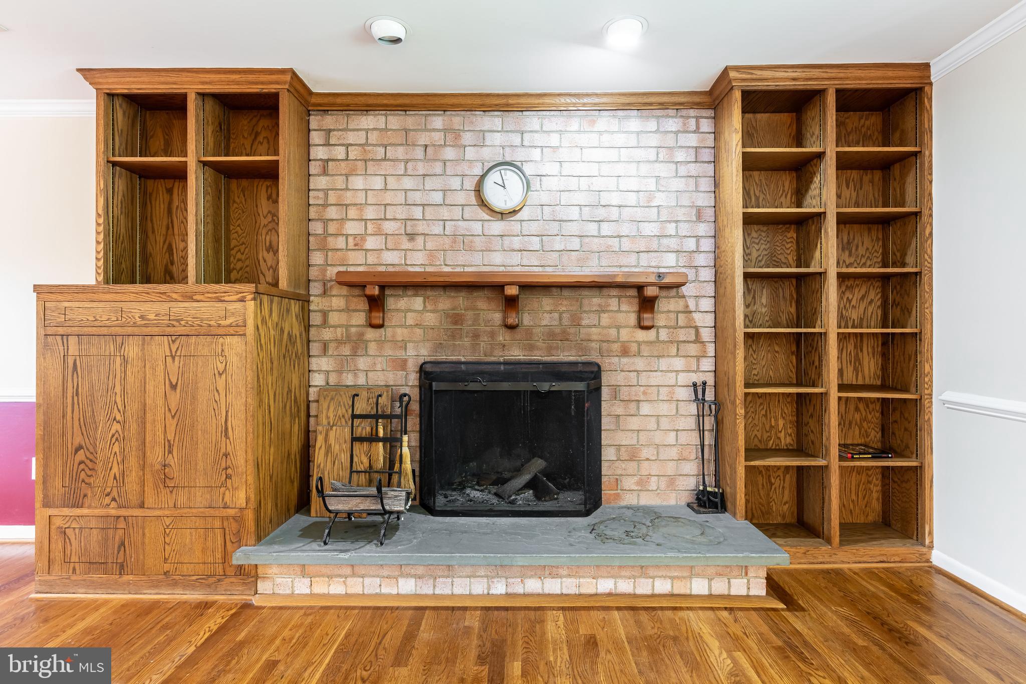 POST ROAD VILLAGE - Residential Lease