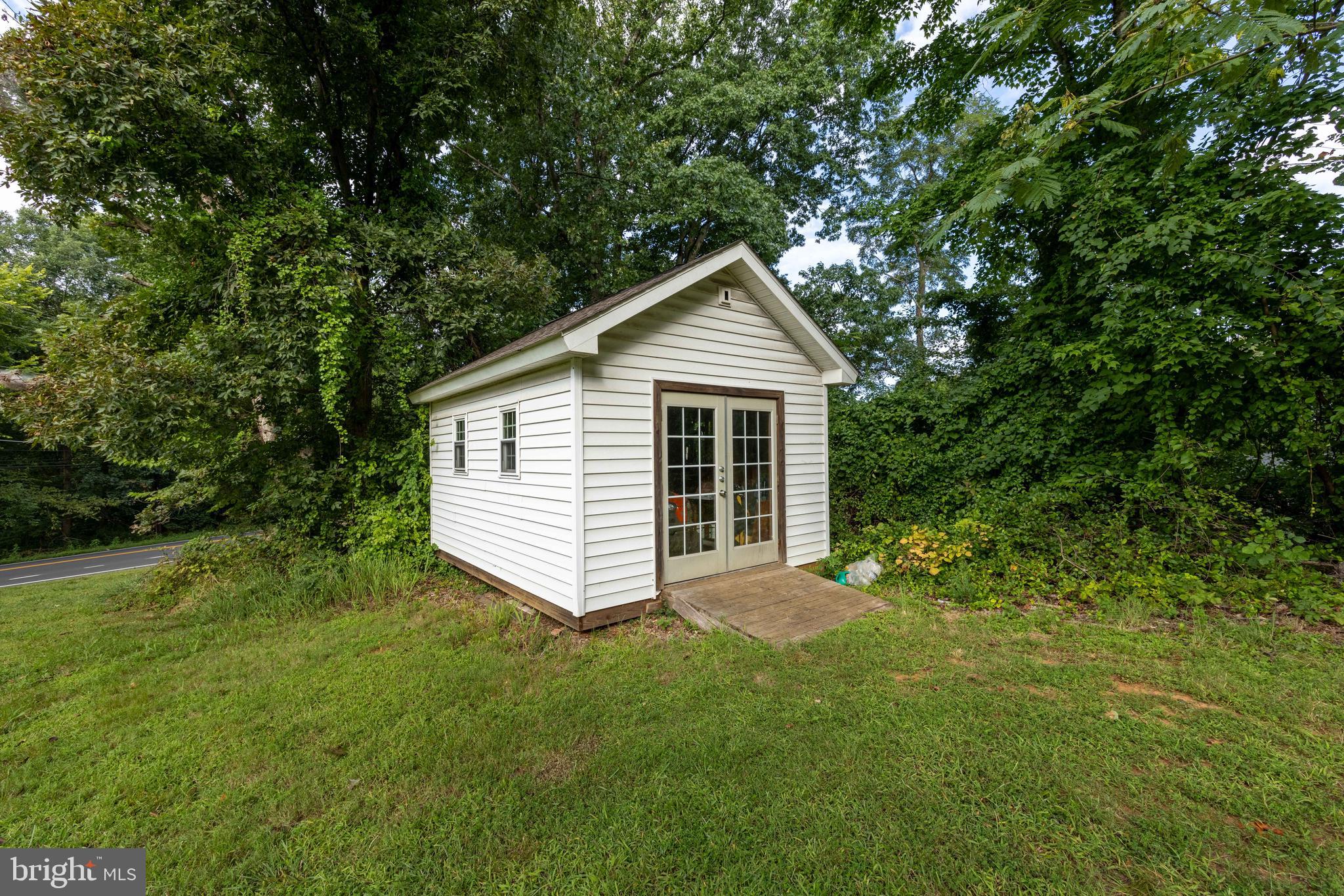 POST ROAD VILLAGE - Residential Lease