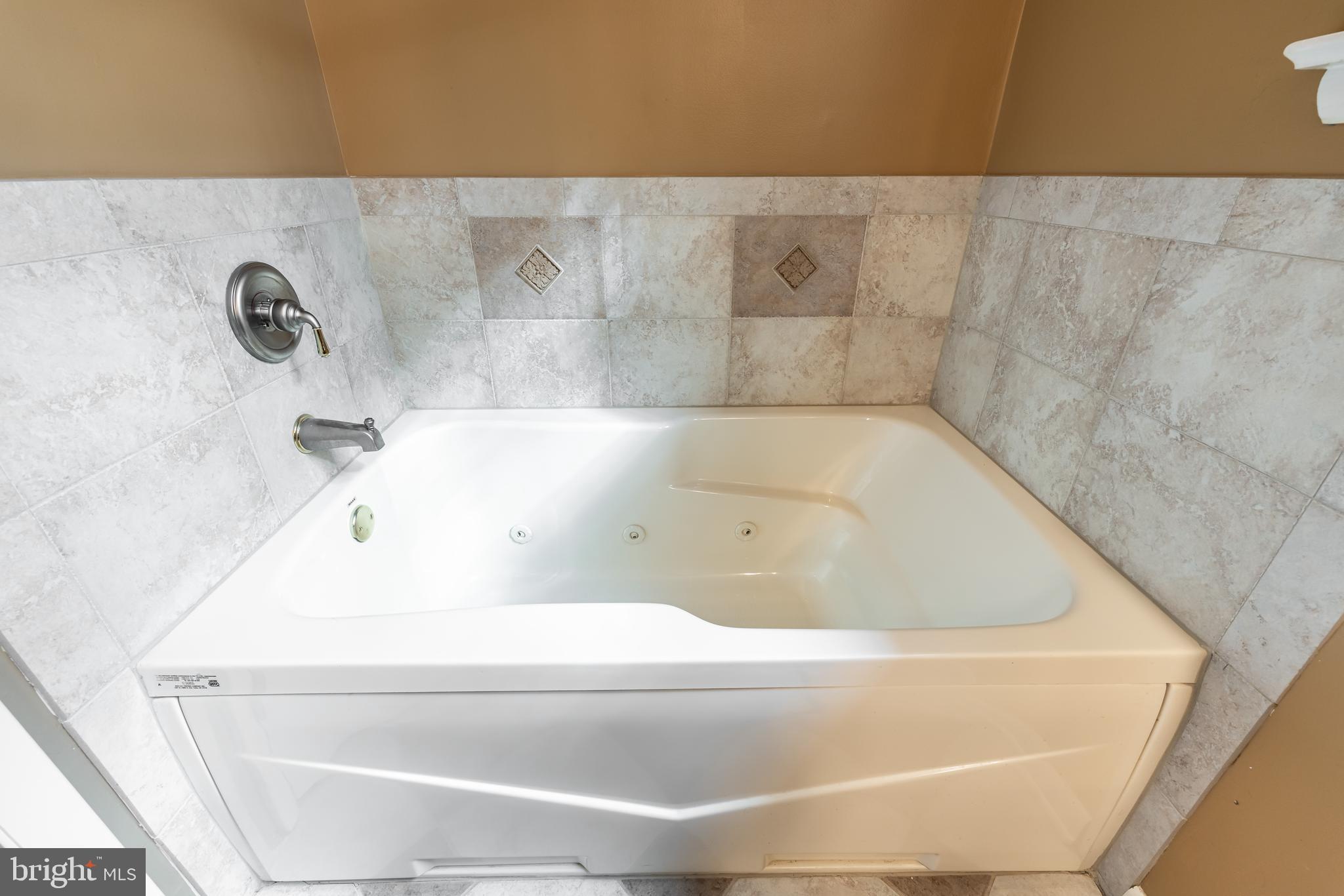 POST ROAD VILLAGE - Residential Lease