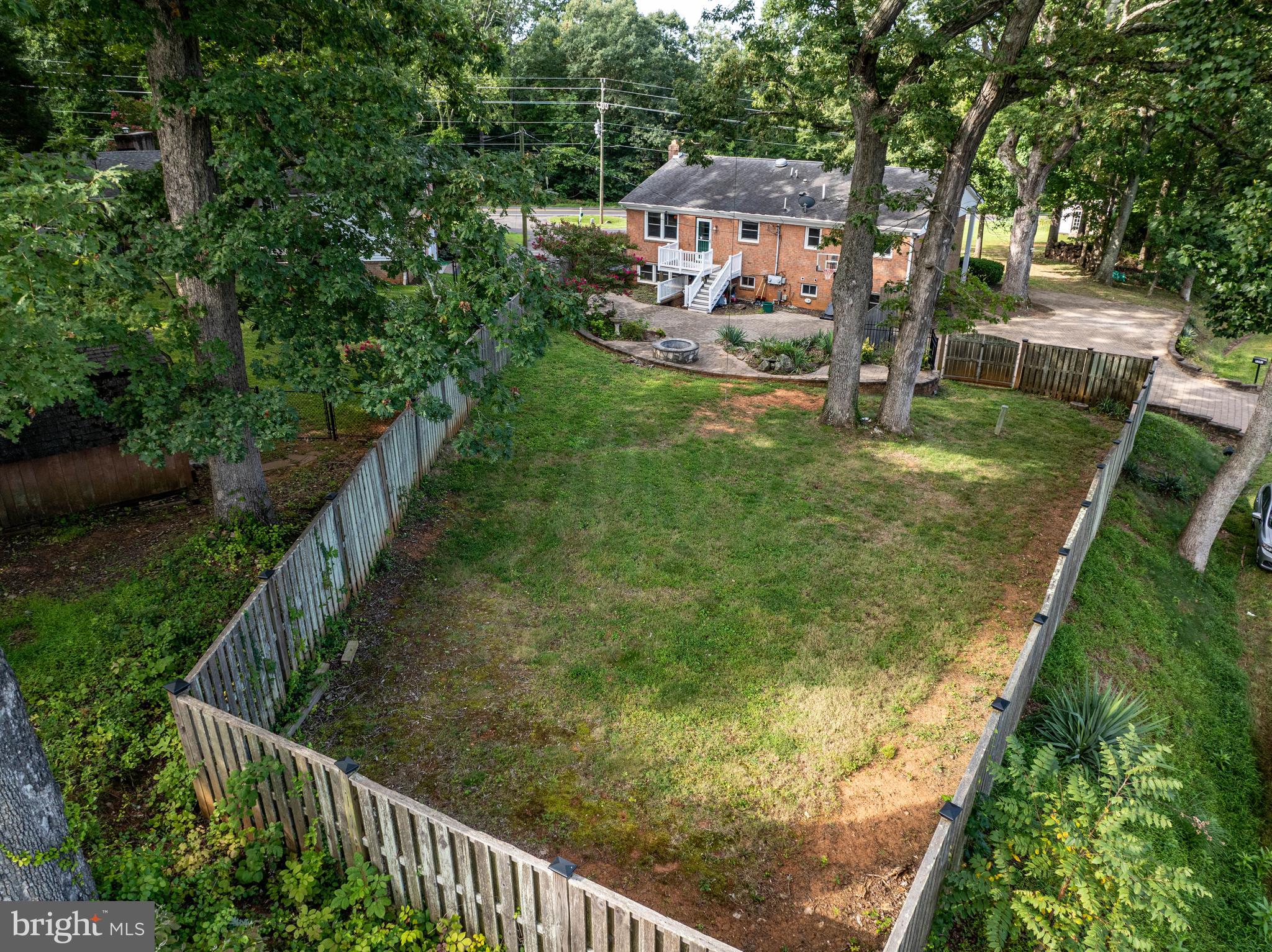 POST ROAD VILLAGE - Residential Lease