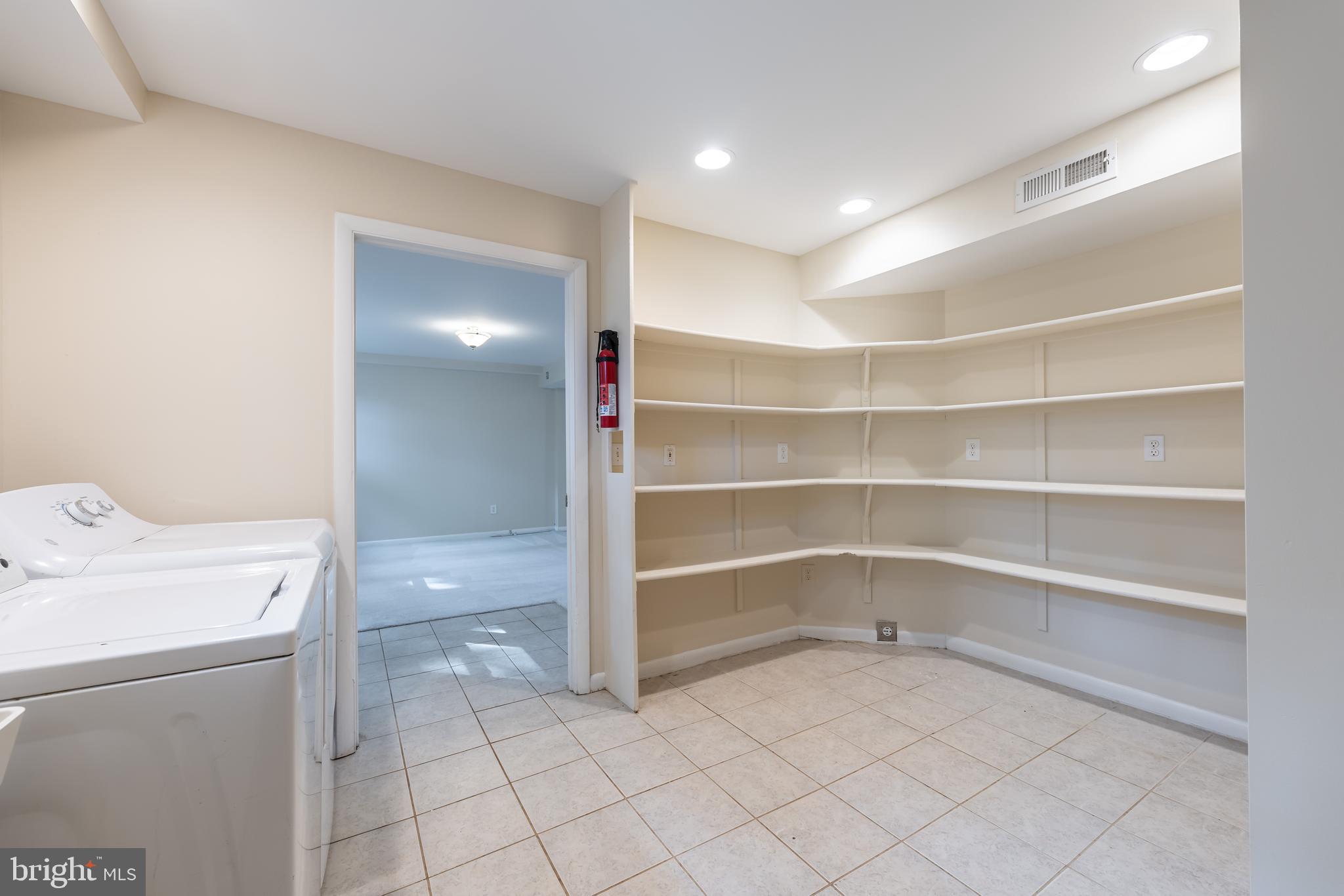 POST ROAD VILLAGE - Residential Lease