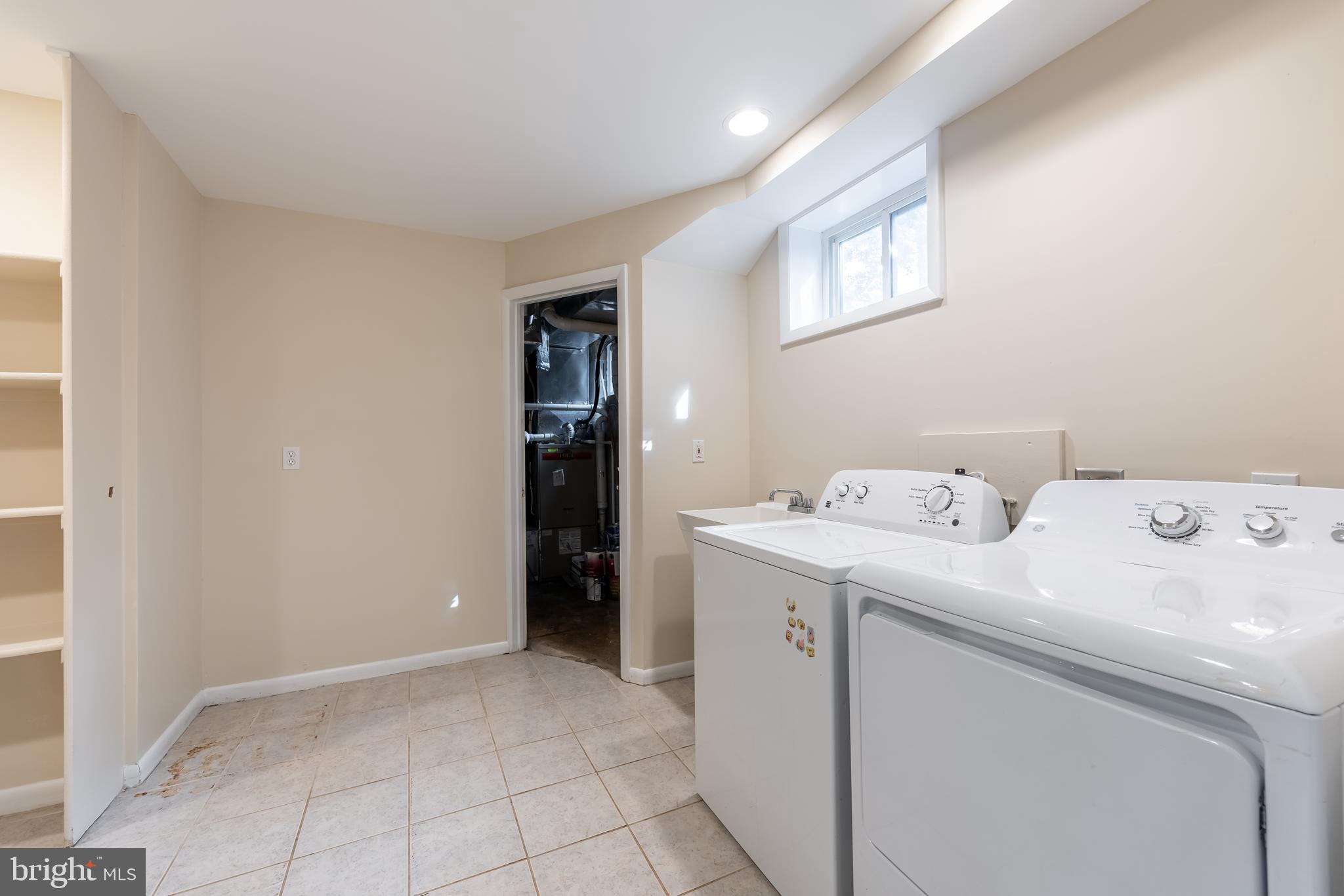 POST ROAD VILLAGE - Residential Lease