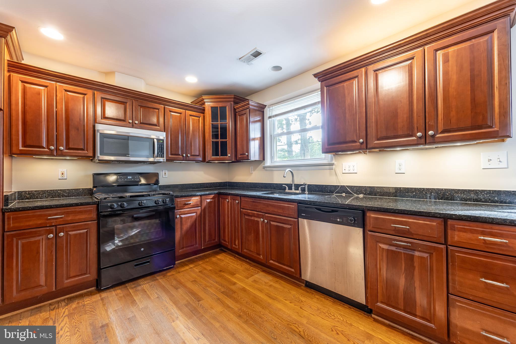 POST ROAD VILLAGE - Residential Lease