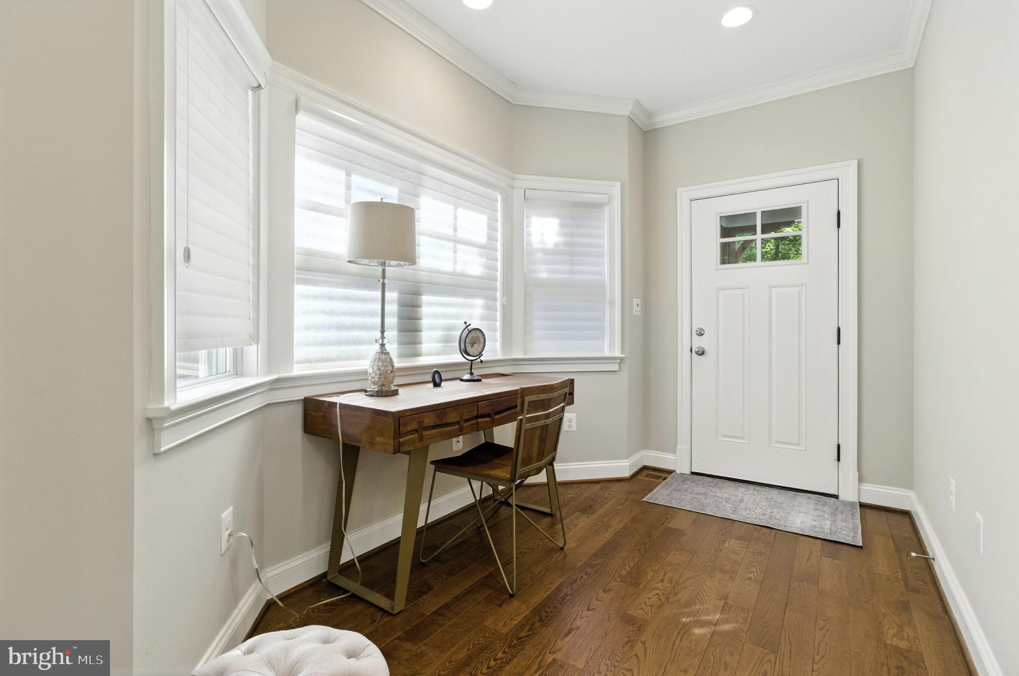6838 SAINT ALBANS ROAD