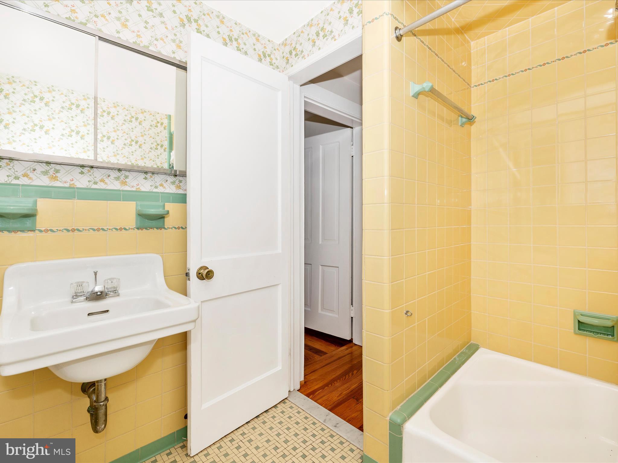 BARNESVILLE OUTSIDE - Farm