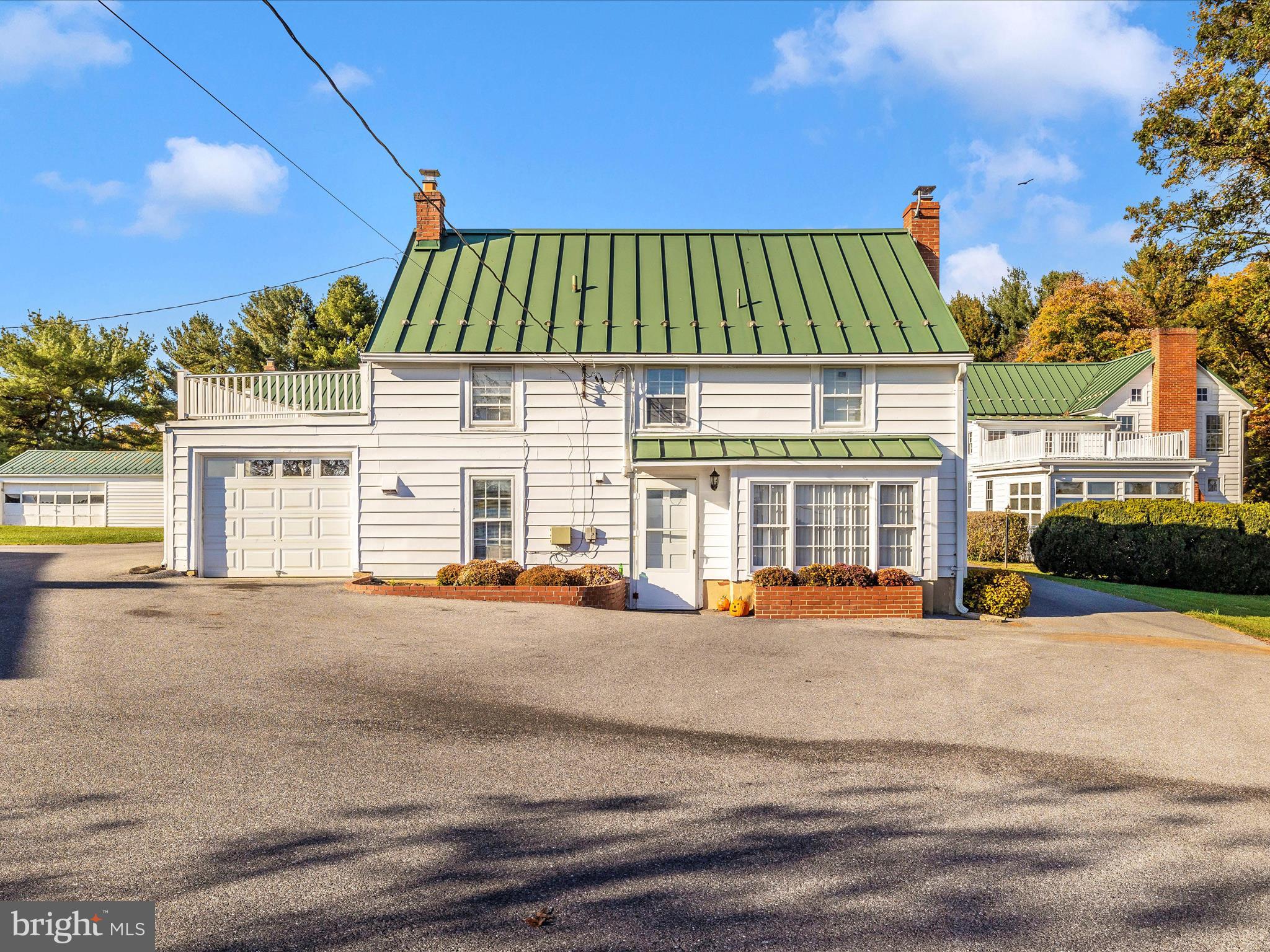 BARNESVILLE OUTSIDE - Farm