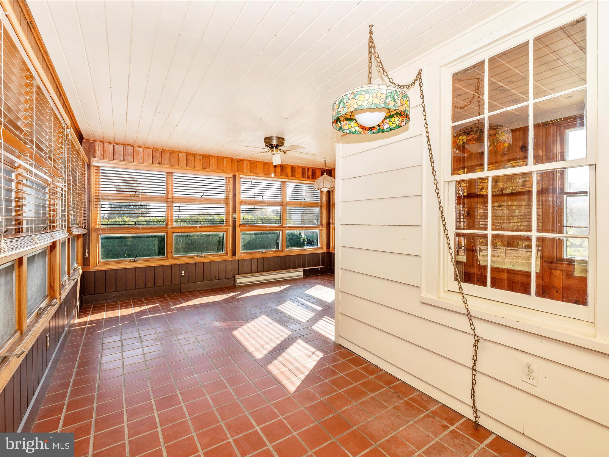 BARNESVILLE OUTSIDE - Farm