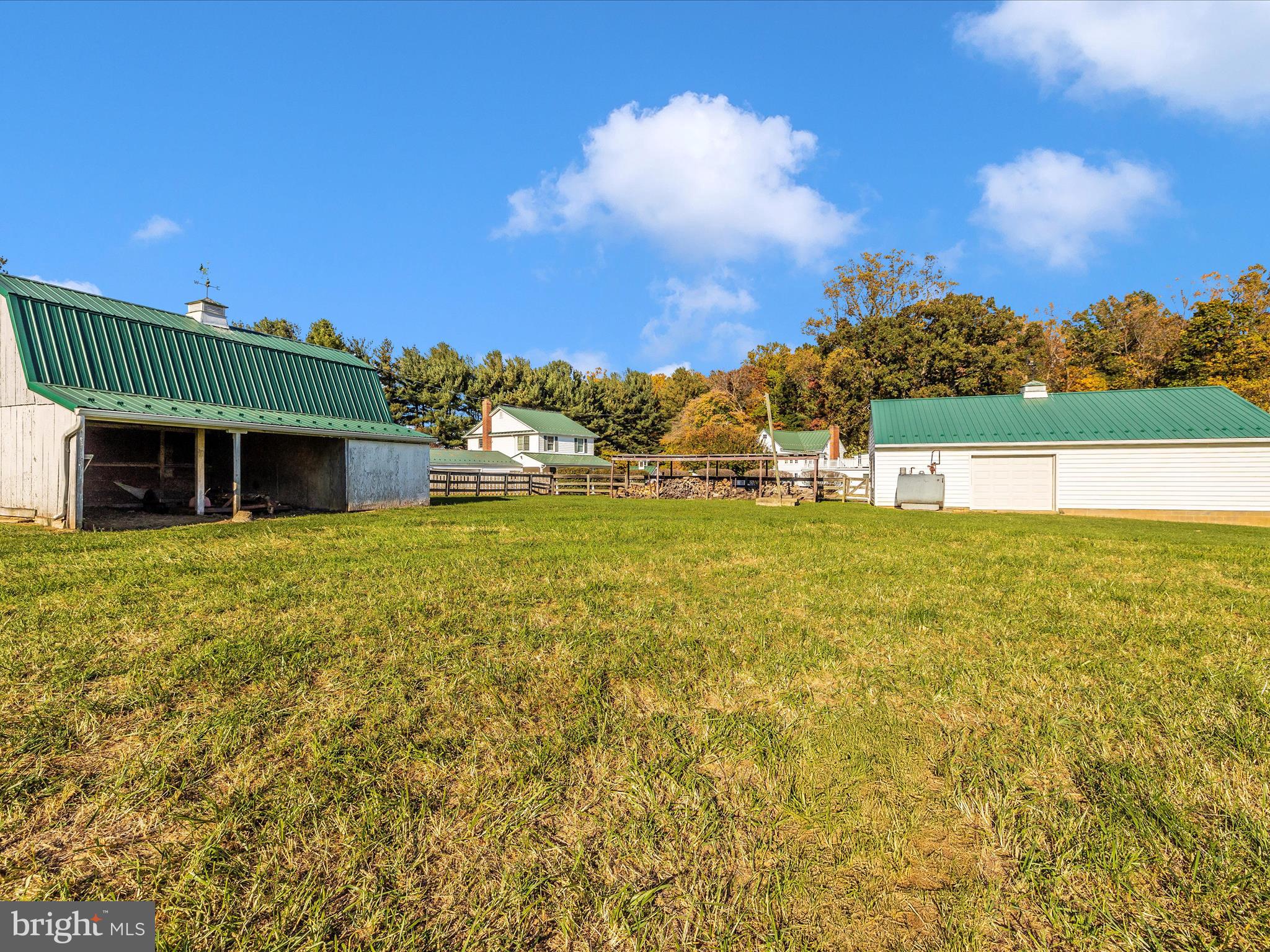 BARNESVILLE OUTSIDE - Farm