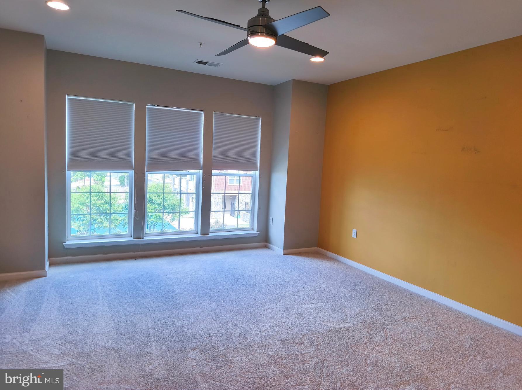 TOWNES AT GOOSE CREEK VILLAGE - Residential Lease