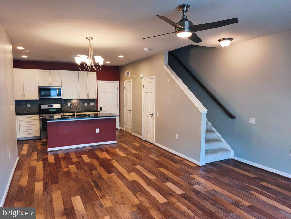 TOWNES AT GOOSE CREEK VILLAGE - Residential Lease