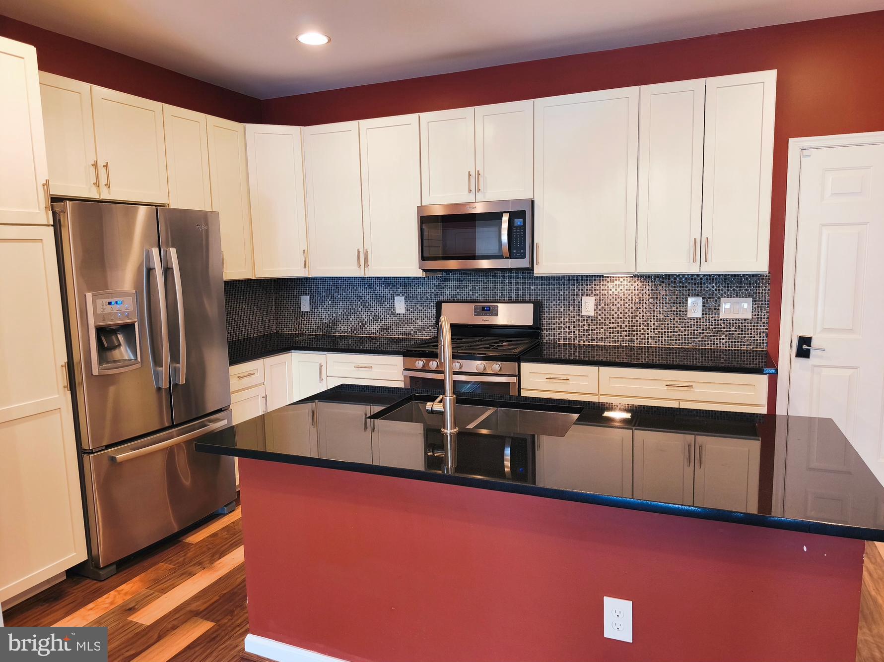 TOWNES AT GOOSE CREEK VILLAGE - Residential Lease