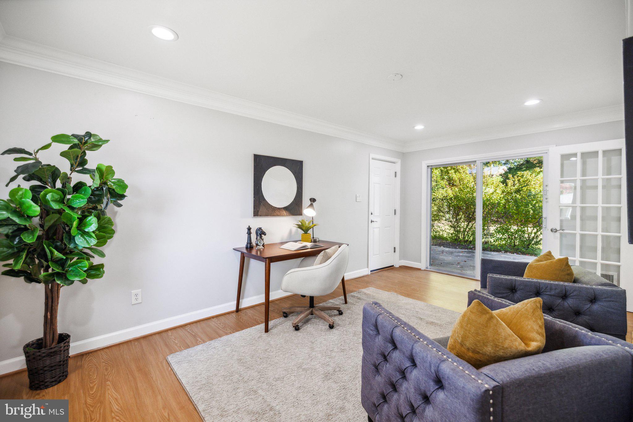 REGENCY ESTATES - Residential