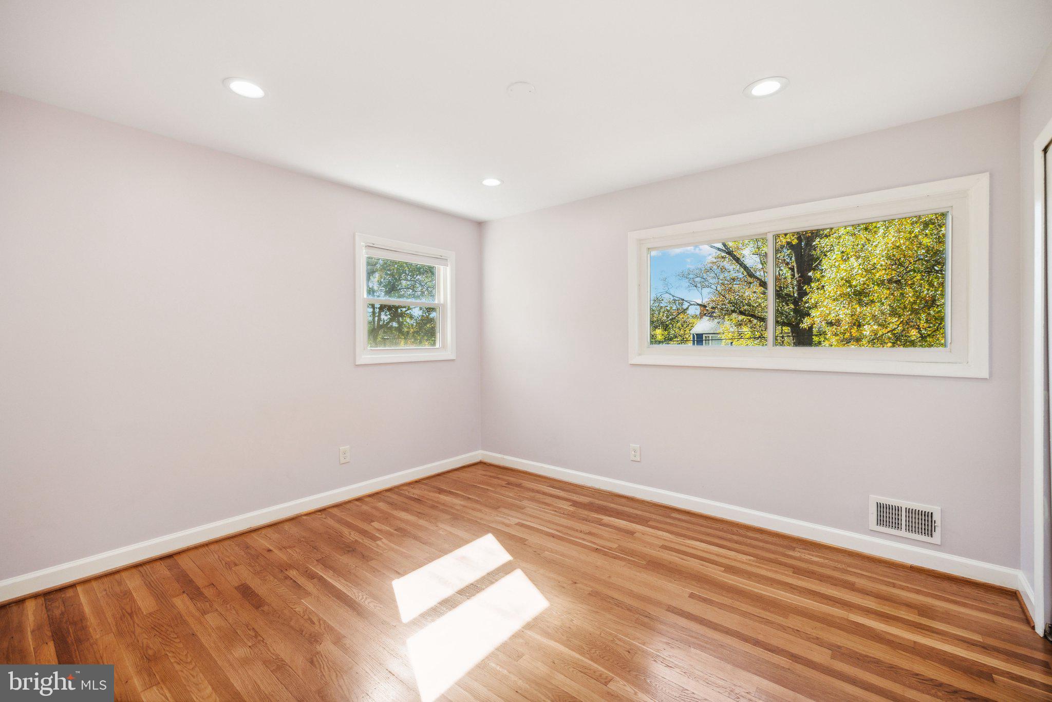 REGENCY ESTATES - Residential