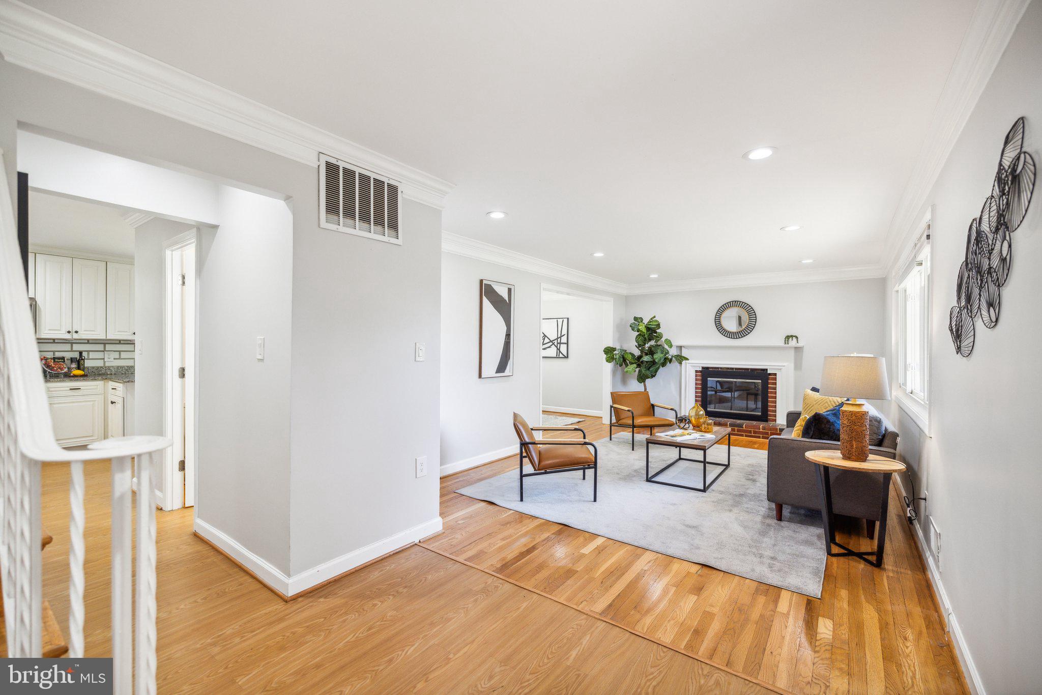 REGENCY ESTATES - Residential