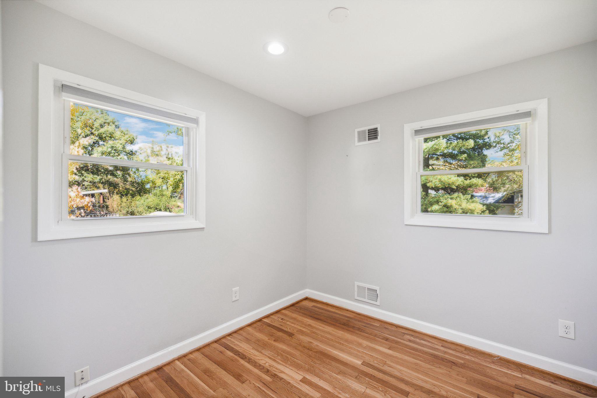 REGENCY ESTATES - Residential