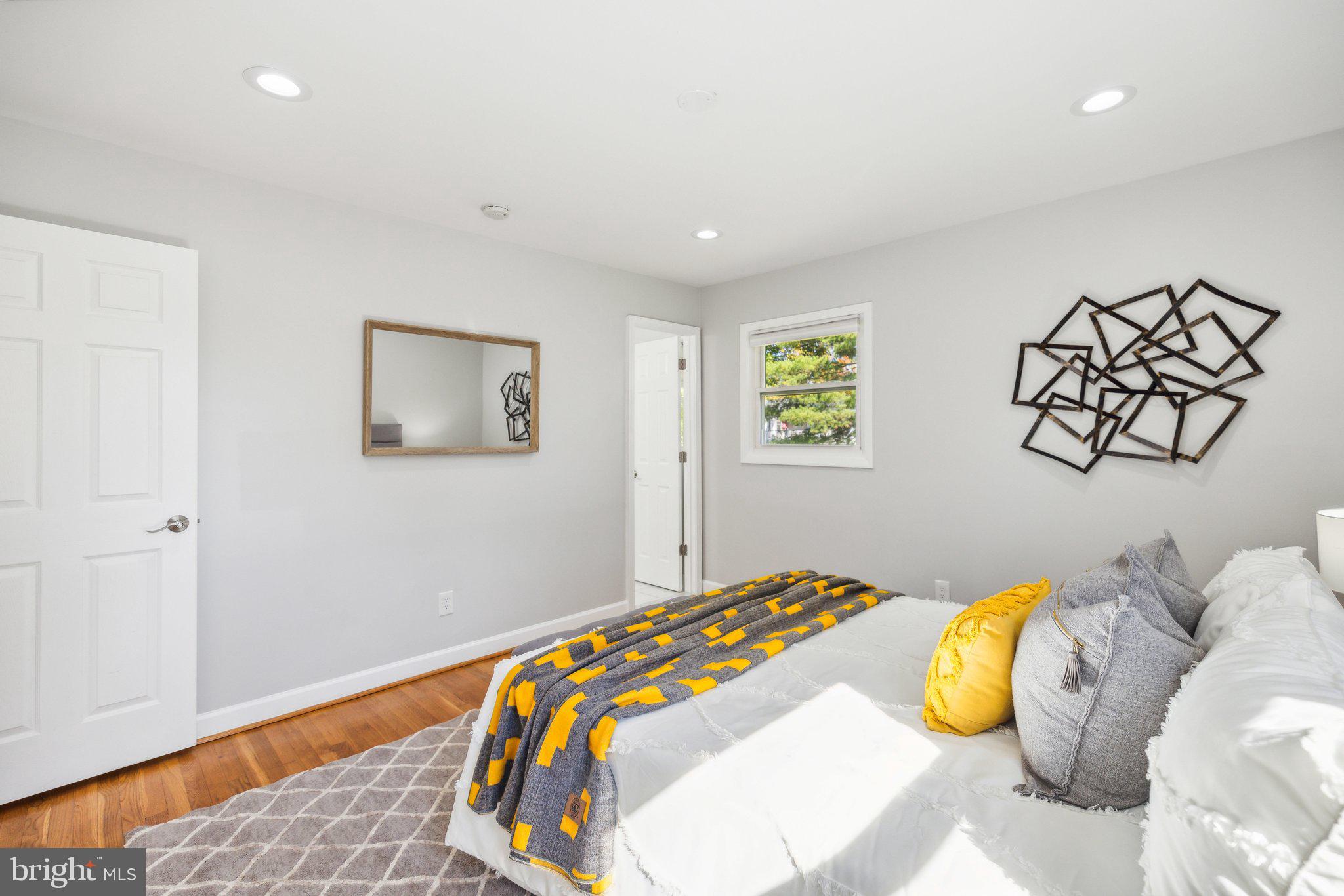 REGENCY ESTATES - Residential