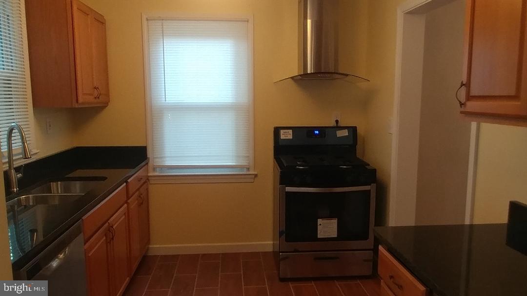 LANDOVER HILLS - Residential