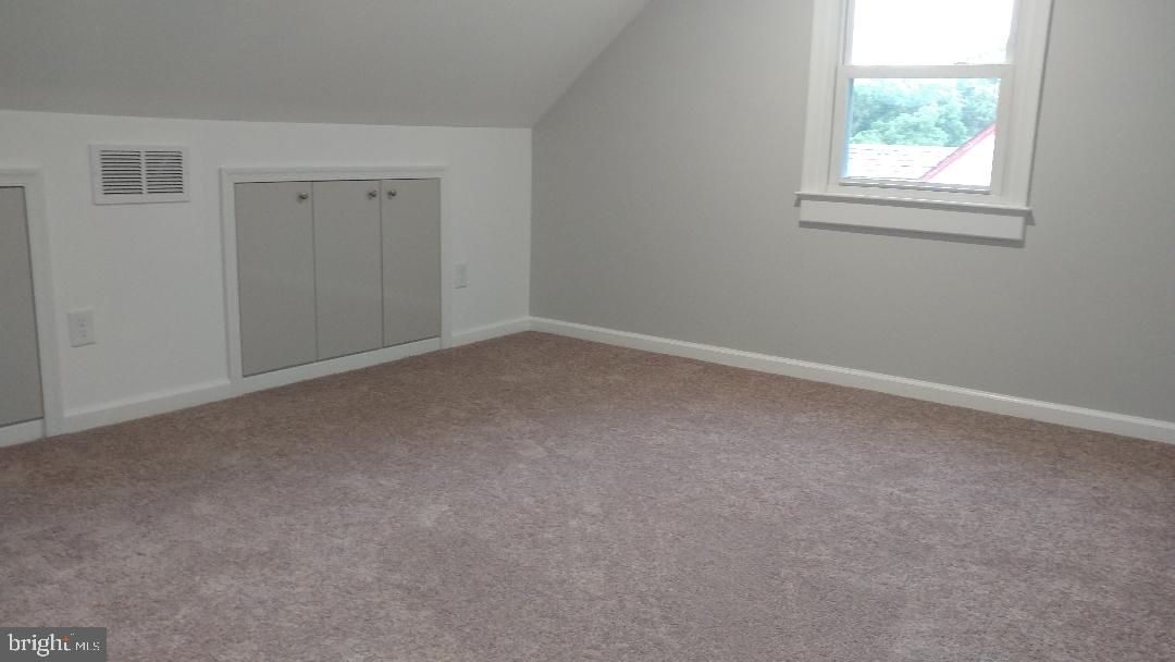 LANDOVER HILLS - Residential