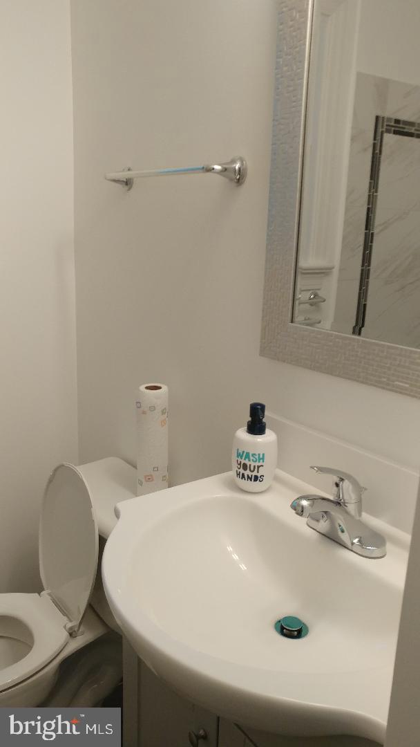 LANDOVER HILLS - Residential