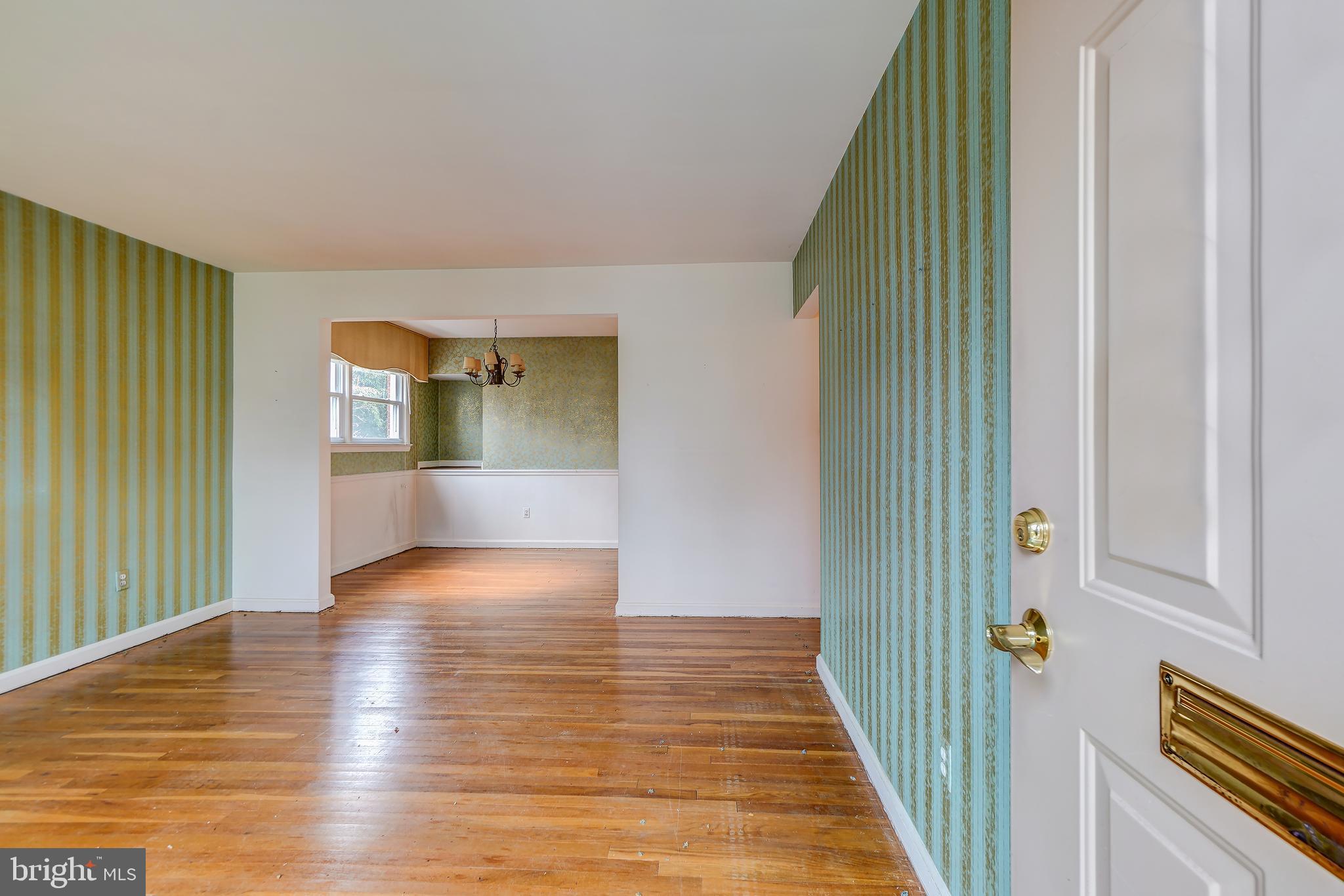 NORTH KENSINGTON - Residential