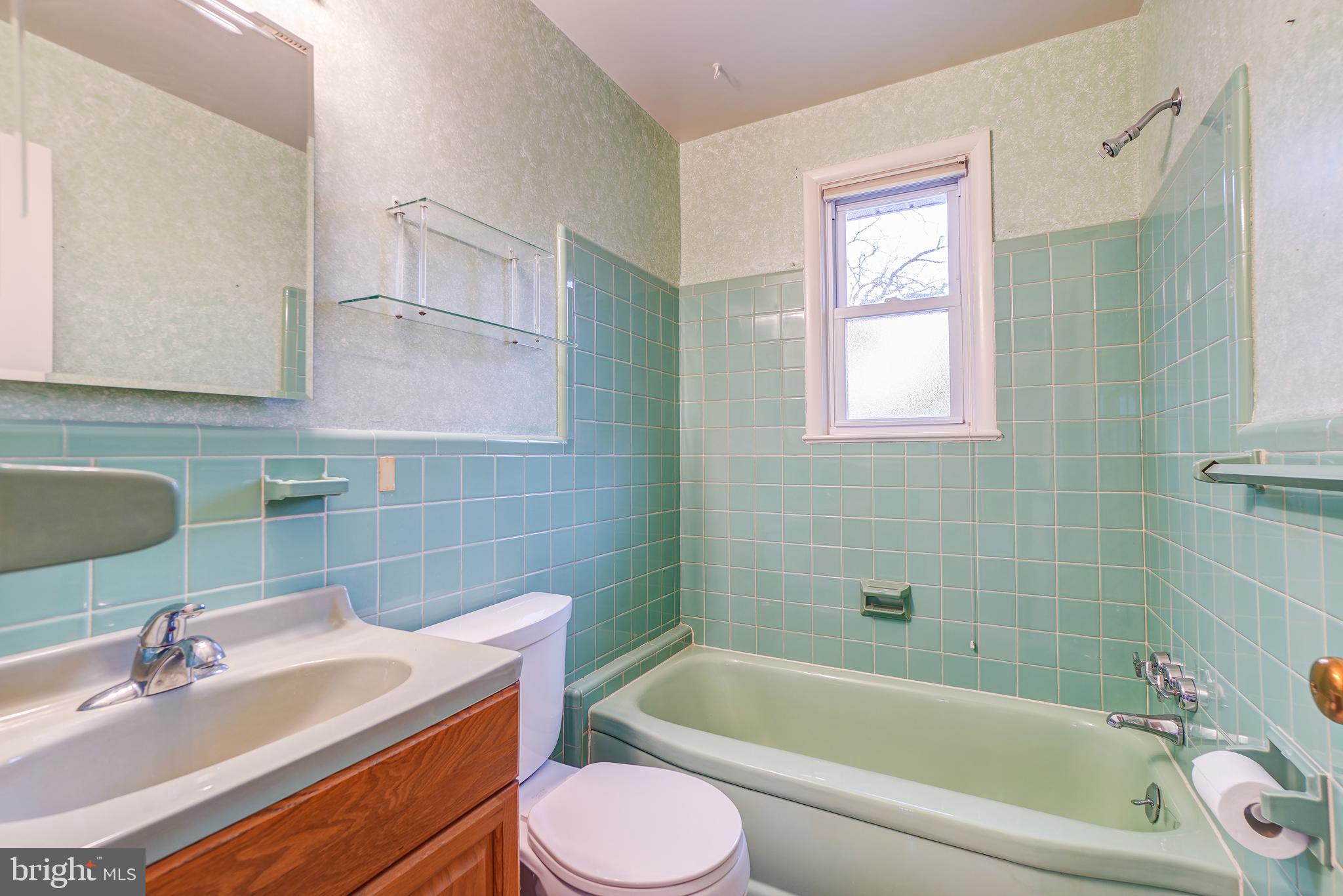 NORTH KENSINGTON - Residential