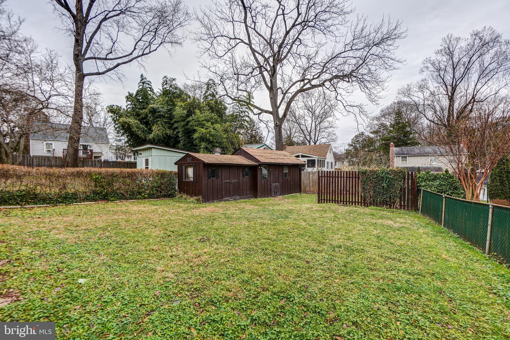 NORTH KENSINGTON - Residential