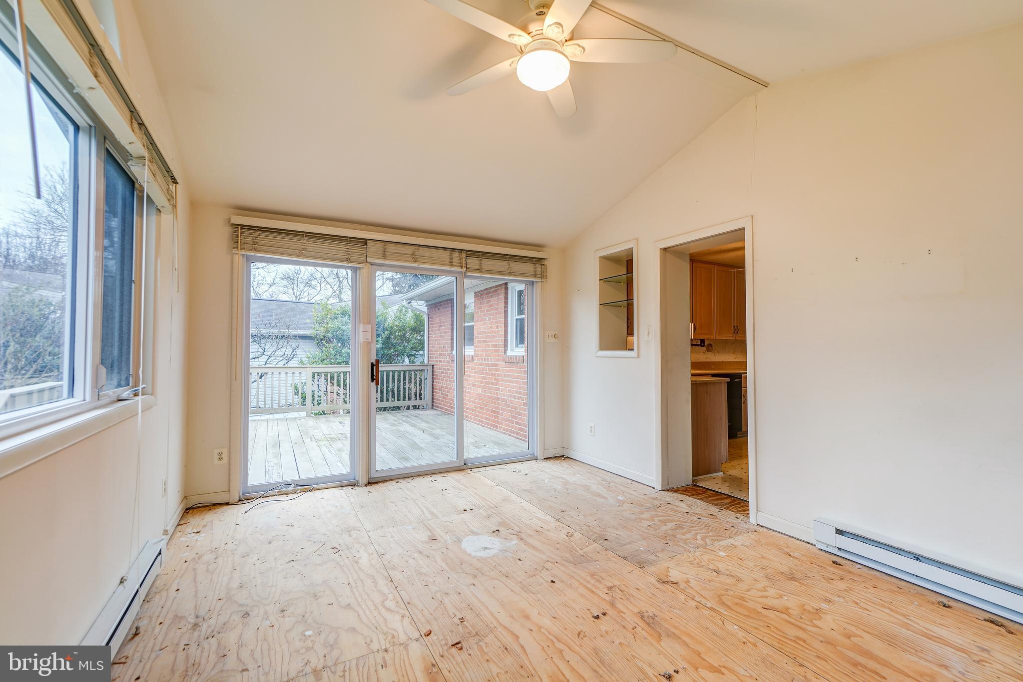 NORTH KENSINGTON - Residential