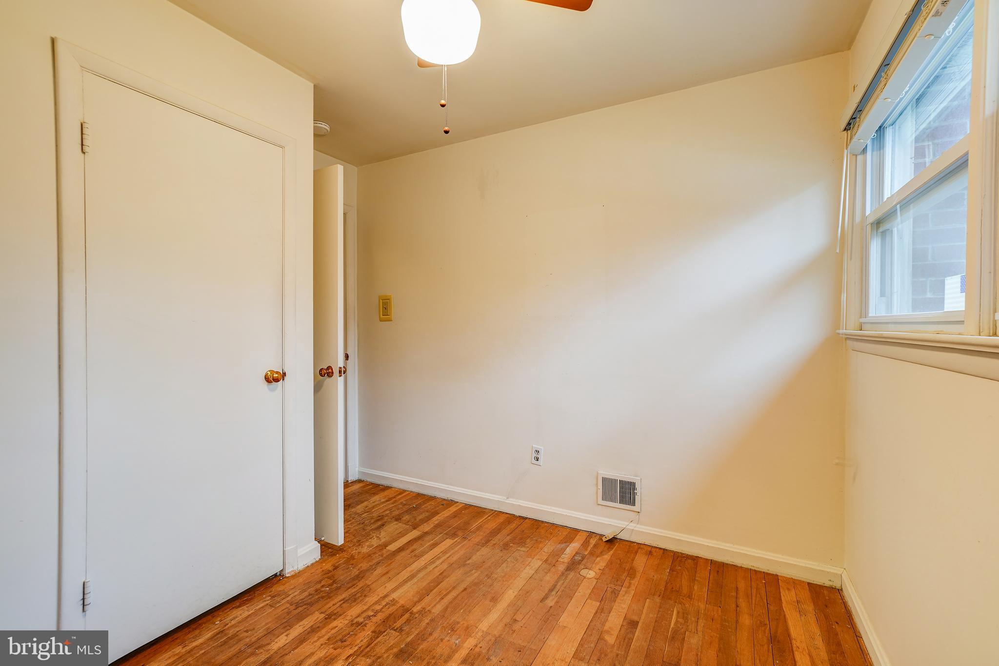 NORTH KENSINGTON - Residential