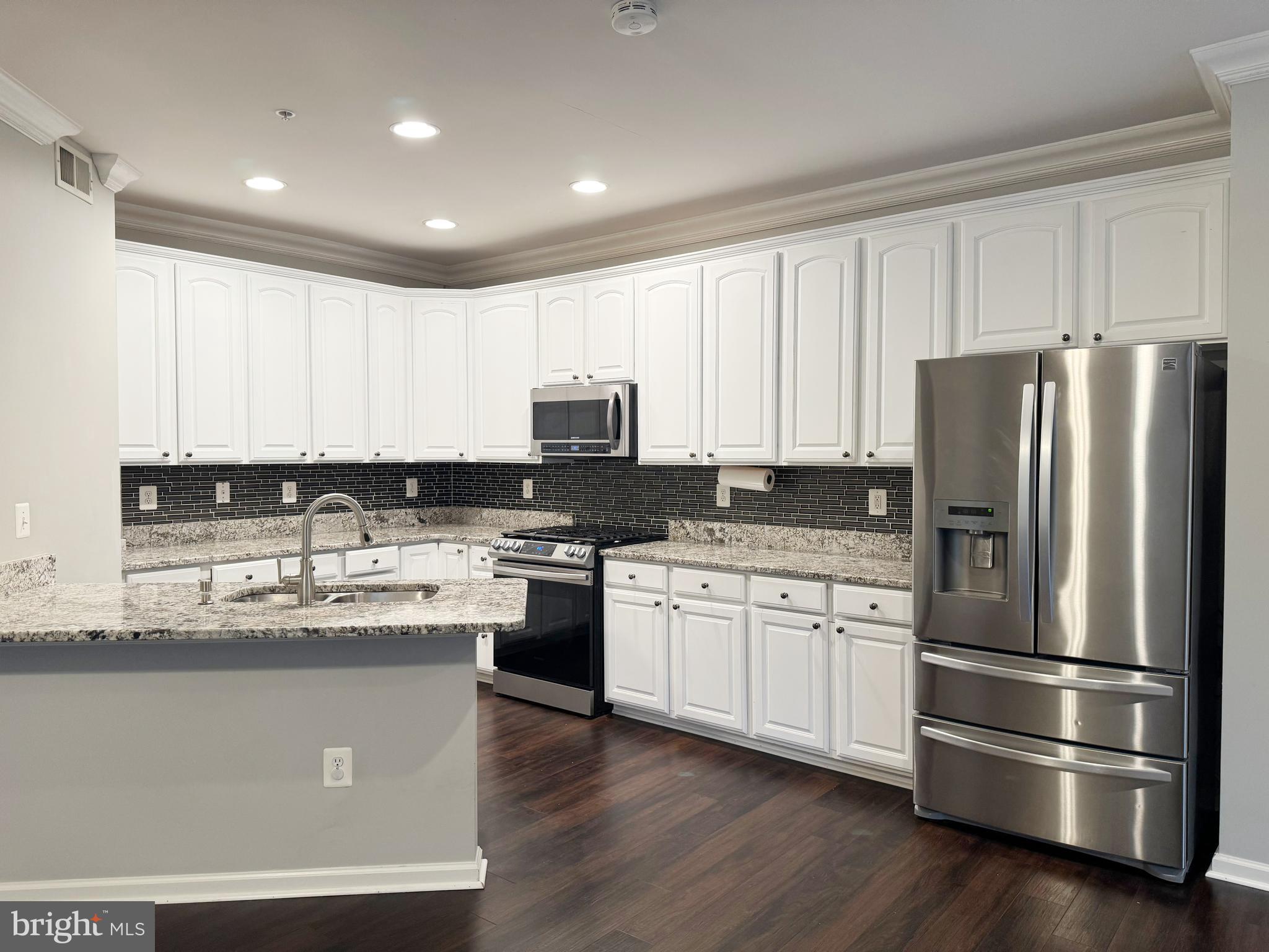 9932 FRAGRANT LILIES WAY