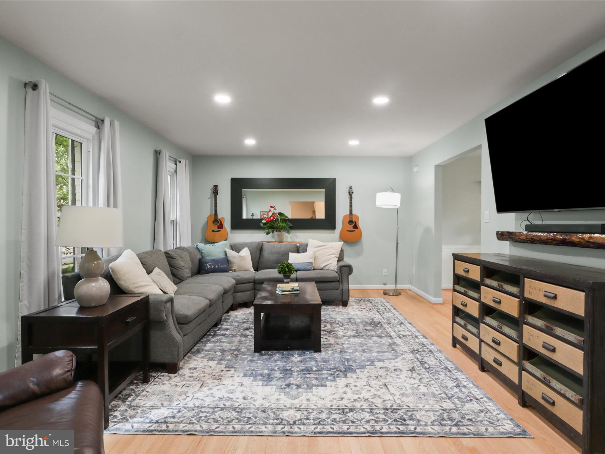 LAKEVALE COURT - Residential