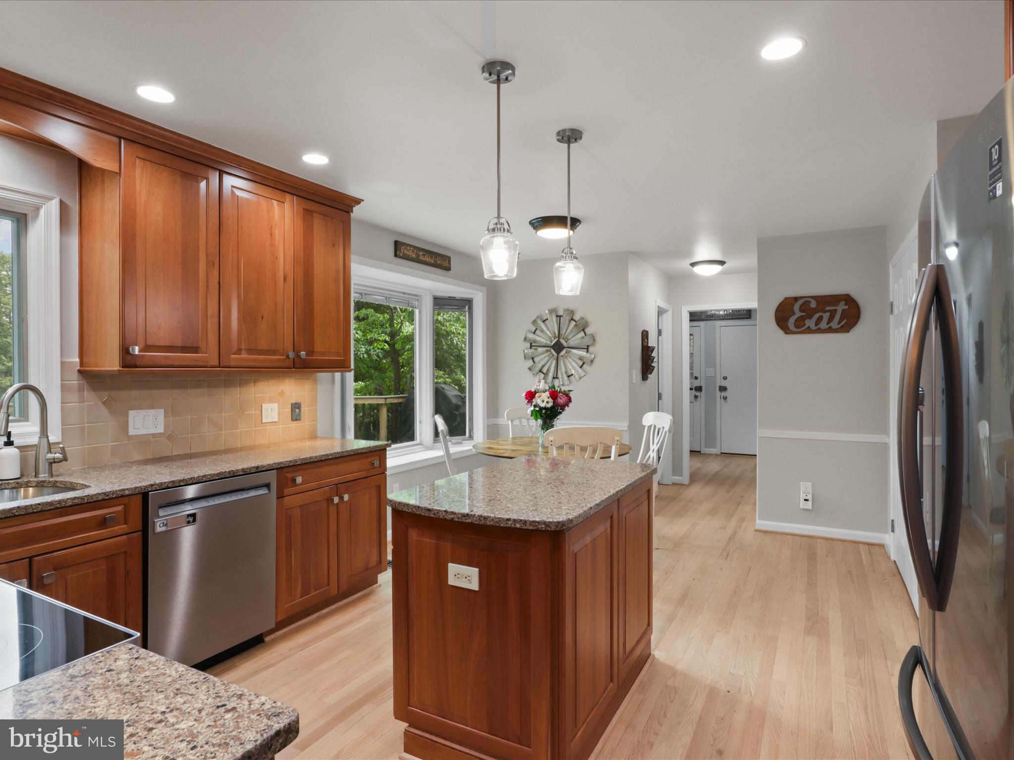 LAKEVALE COURT - Residential