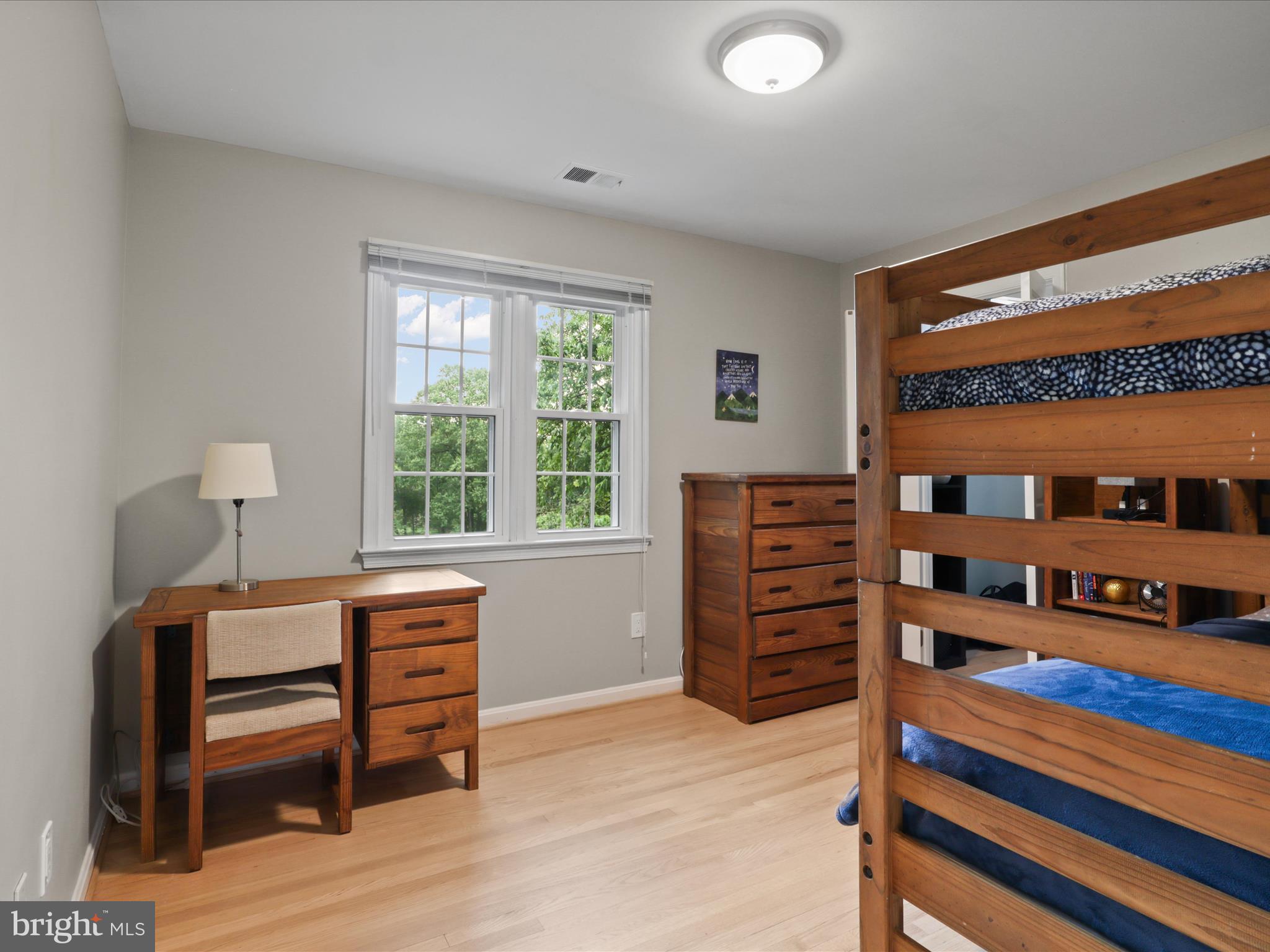 LAKEVALE COURT - Residential