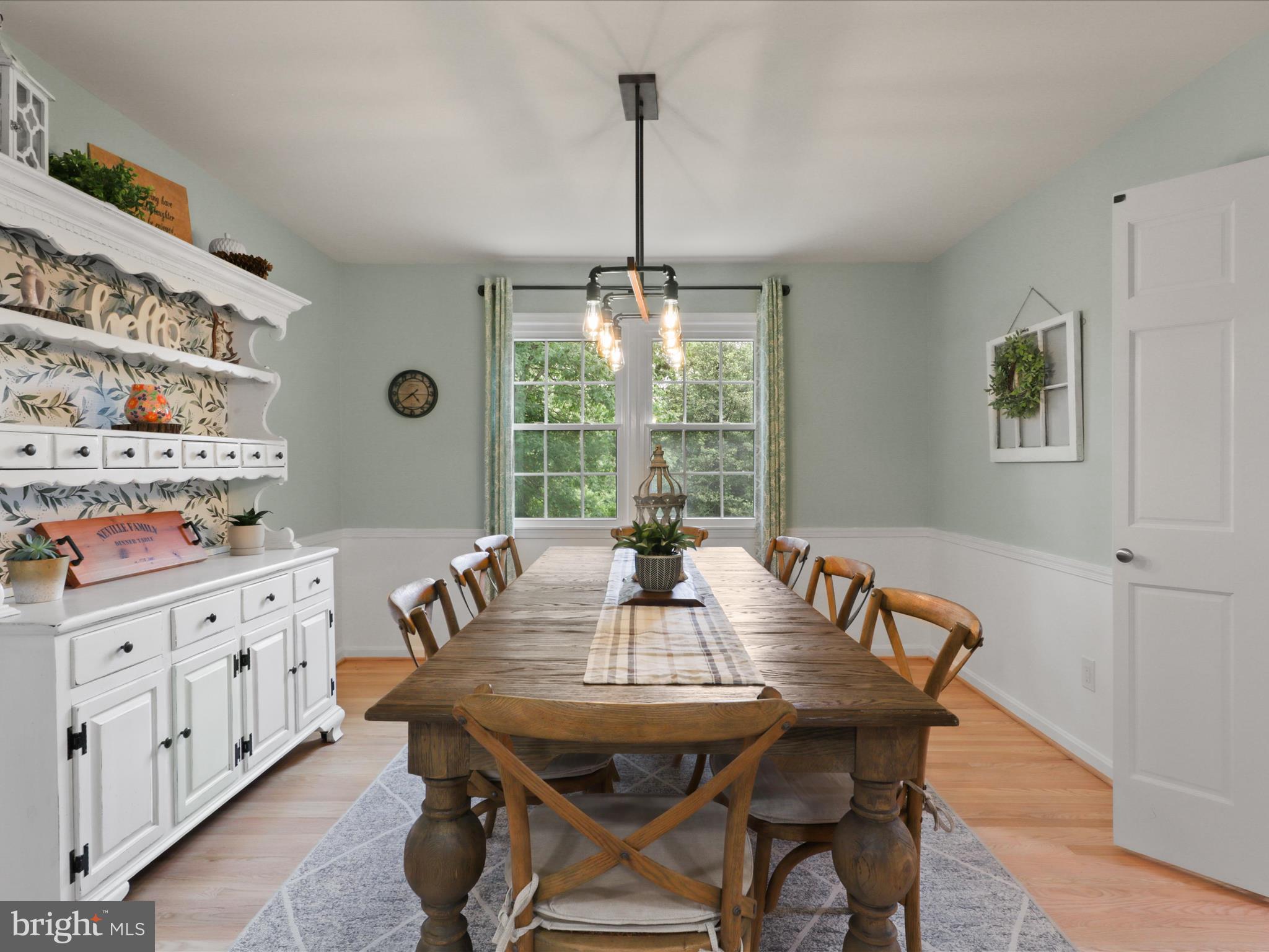 LAKEVALE COURT - Residential