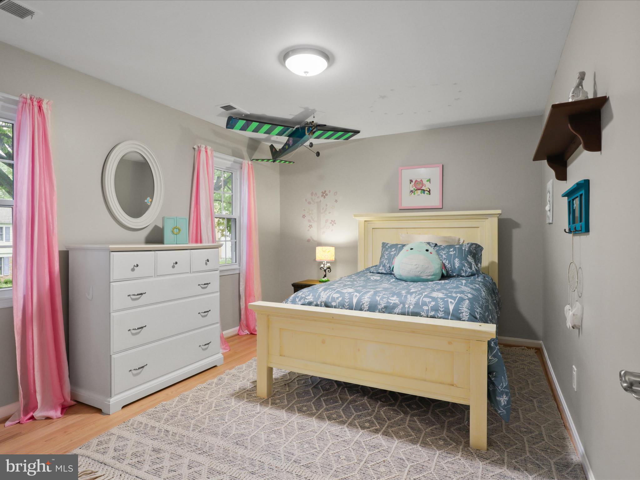 LAKEVALE COURT - Residential