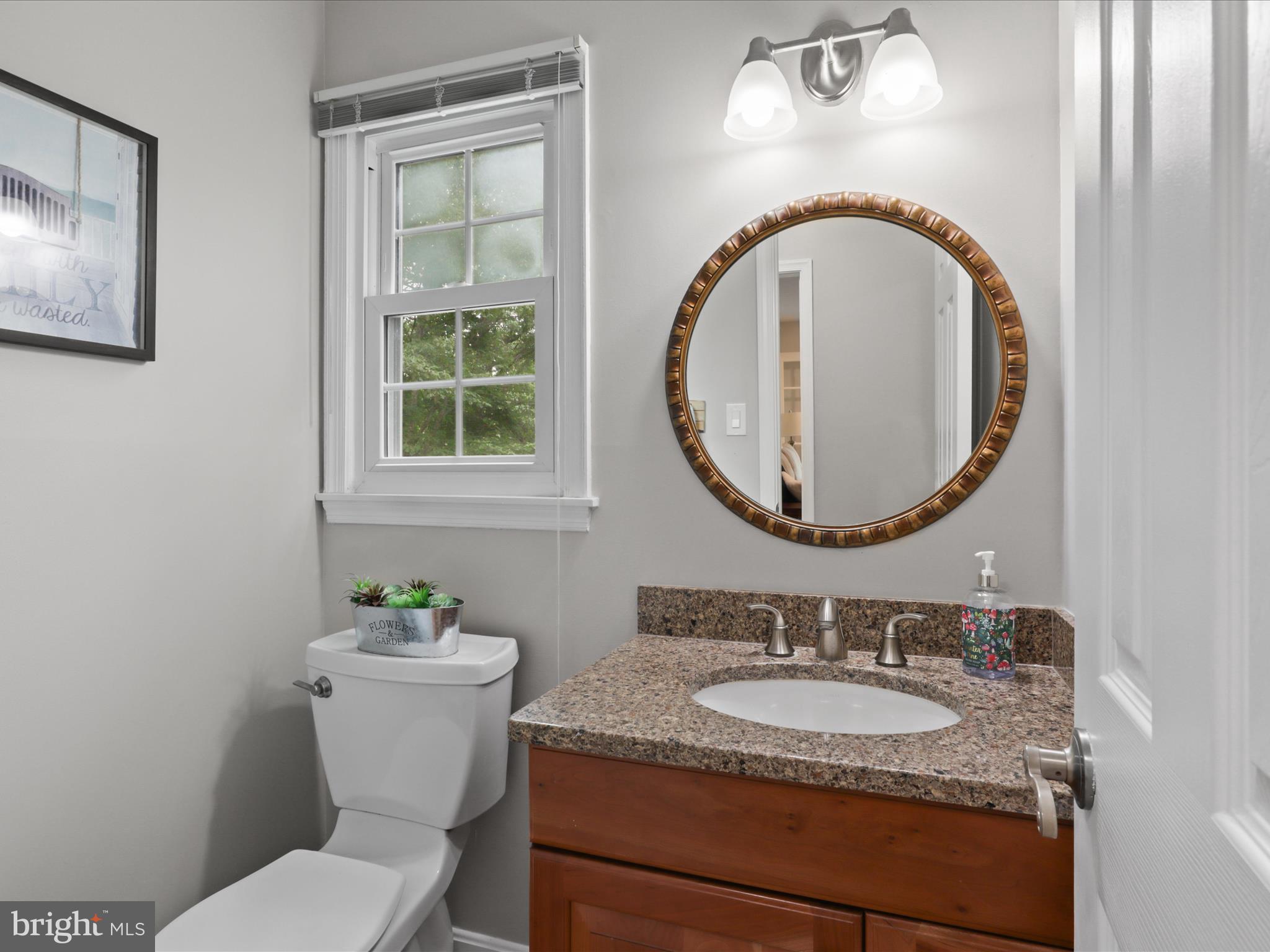 LAKEVALE COURT - Residential