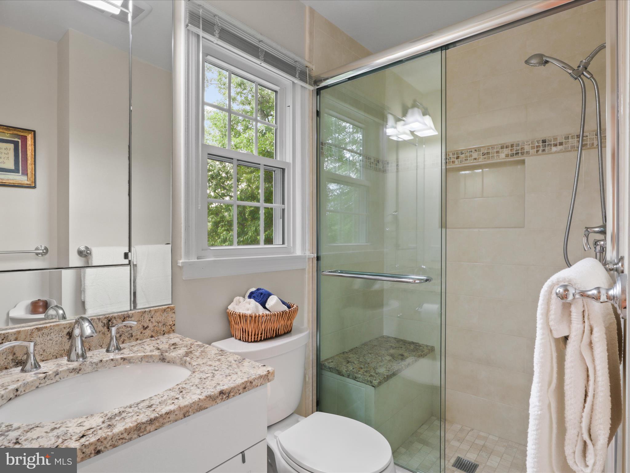 LAKEVALE COURT - Residential