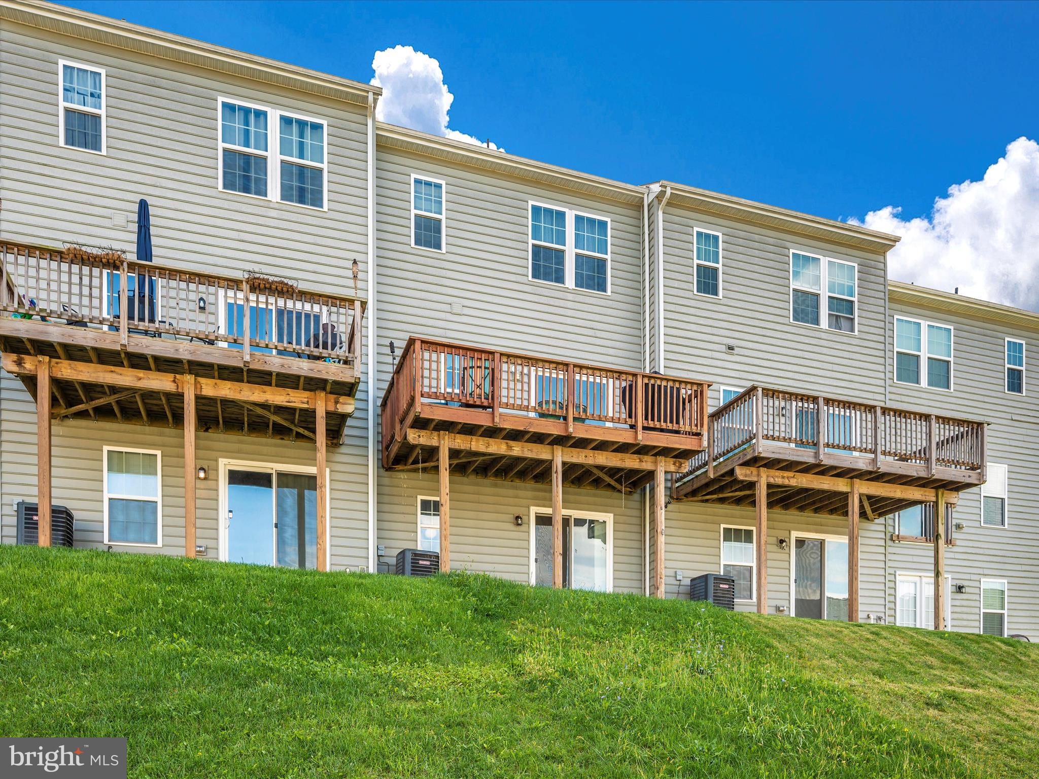 POTOMAC STATION - Residential