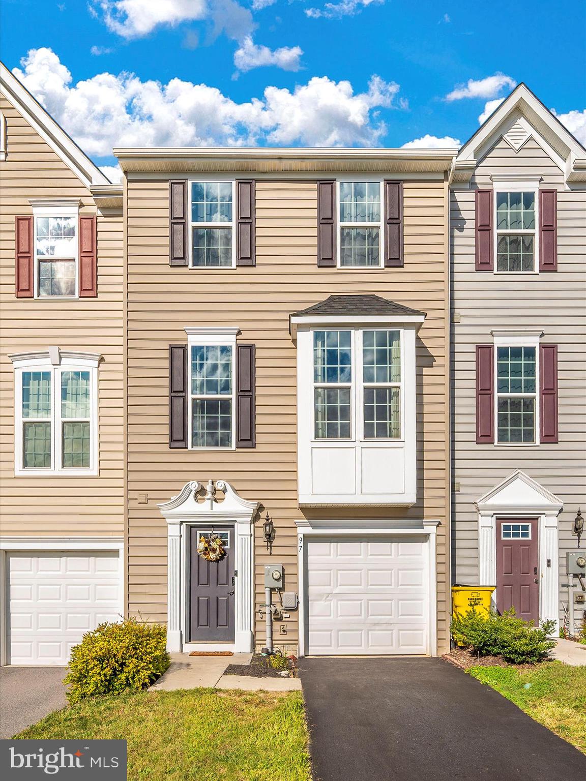 POTOMAC STATION - Residential