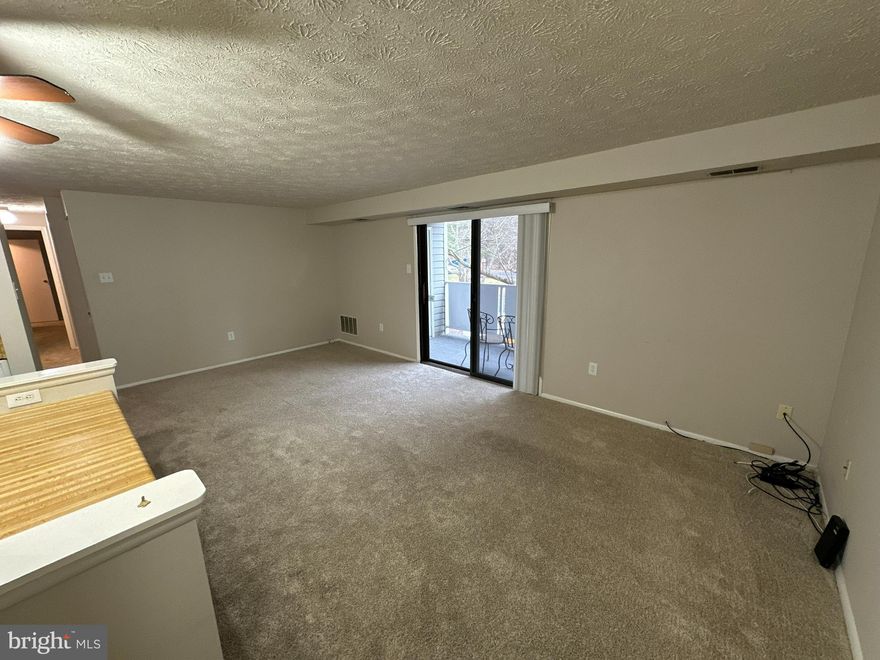 Great condo available for rent!  This 2 bedroom 2 full bath home is filled with natural light.  As you enter into the into the foyer you over look the great room.  Its a great space for relaxing and enjoying.  If the weather is nice, enjoy a cup of coffee out on the covered porch.  As you head down the hall the laundry and utility room are to the left, bedroom 2 on the right, hall full bath just across the hall.  Then you enter into the master suite.  The bedroom is huge, has it's own bath and have a big walk in closet.
To qualify, minimum household income of $68,000 a year. Credit 620+. No pets.