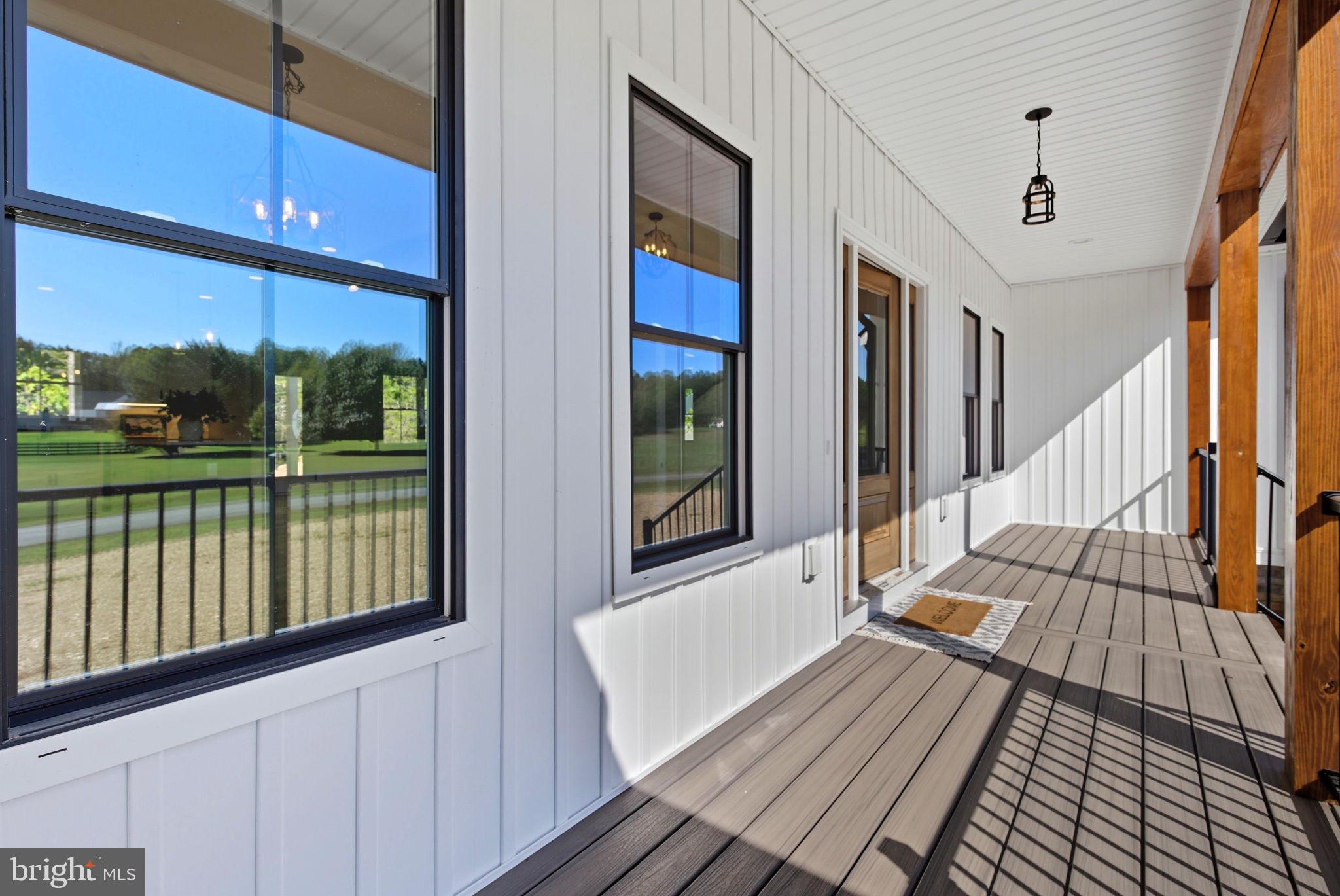 36 ANNA COVES BOULEVARD