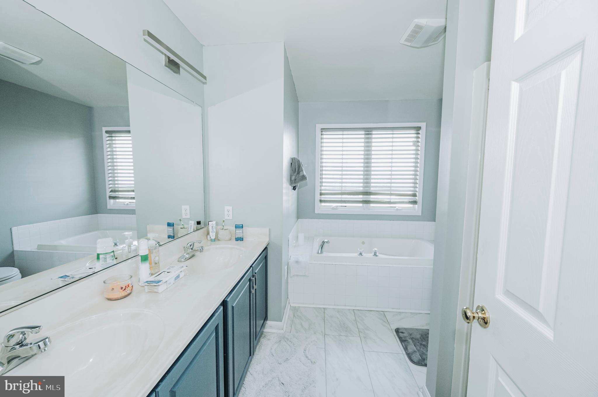 NORTH END - Residential