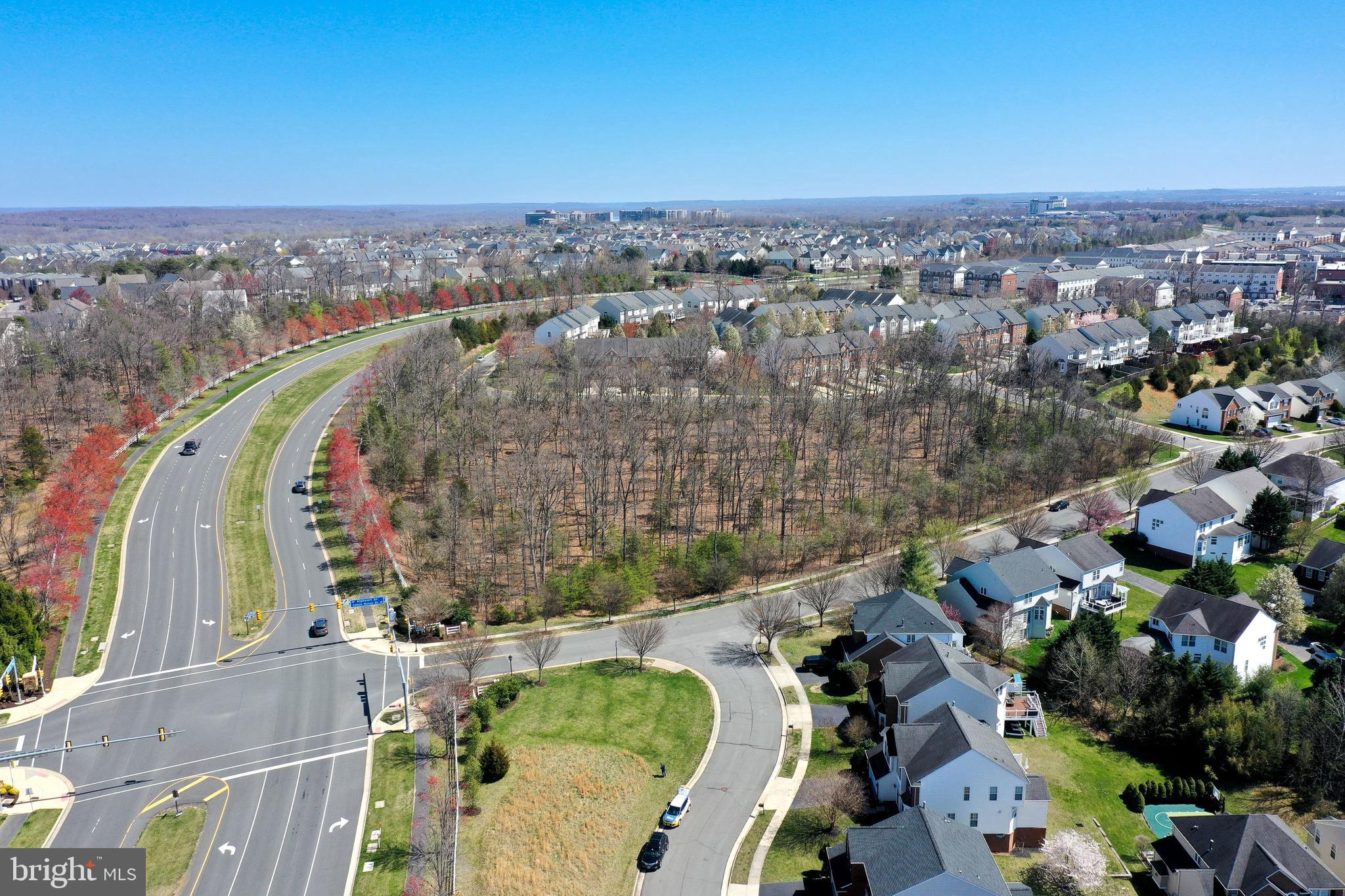 RIVERSIDE PKWY AND COTON MANOR DRIVE